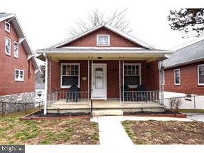 Short Sale. Buyer pays $6,800 loss mitigation fee. Enter at your own risk.