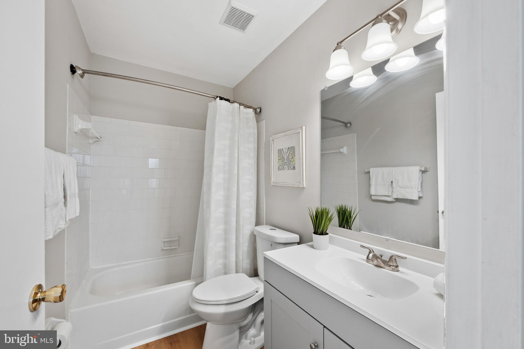 ASHFORD - Residential
