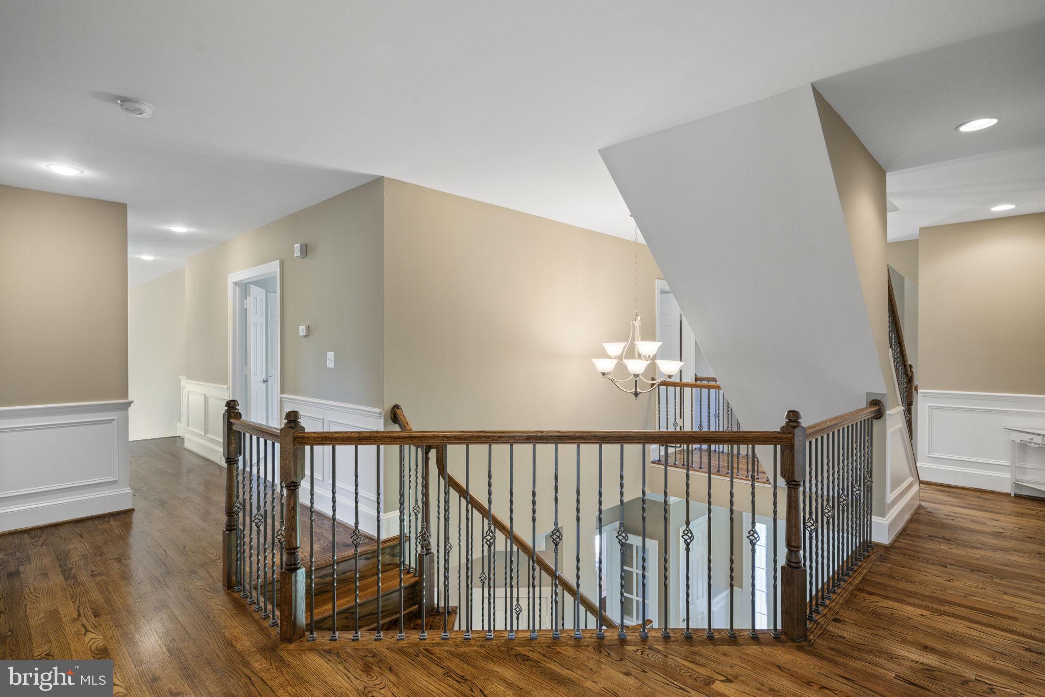 CROOKED CREEK - Residential
