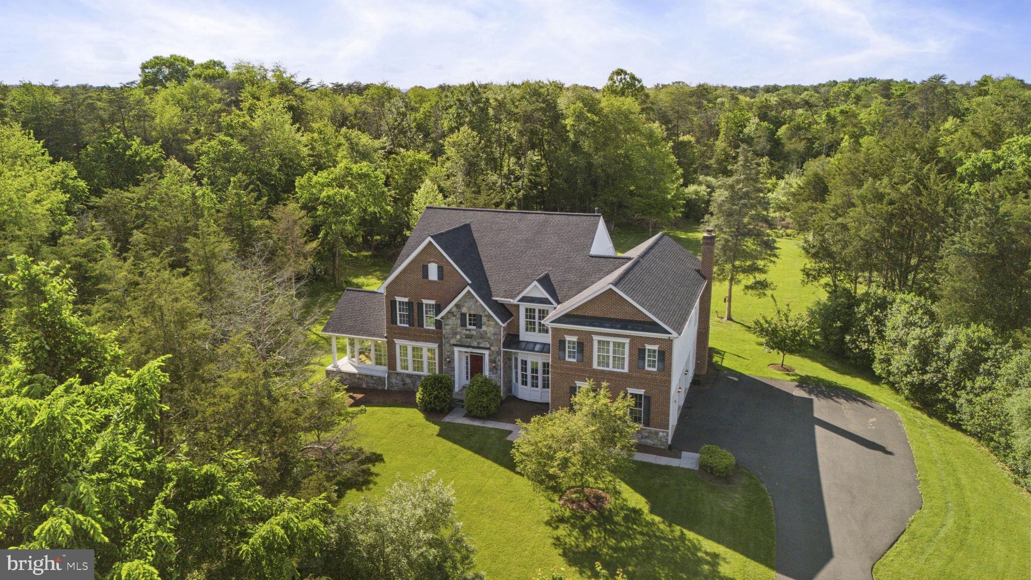 CROOKED CREEK - Residential