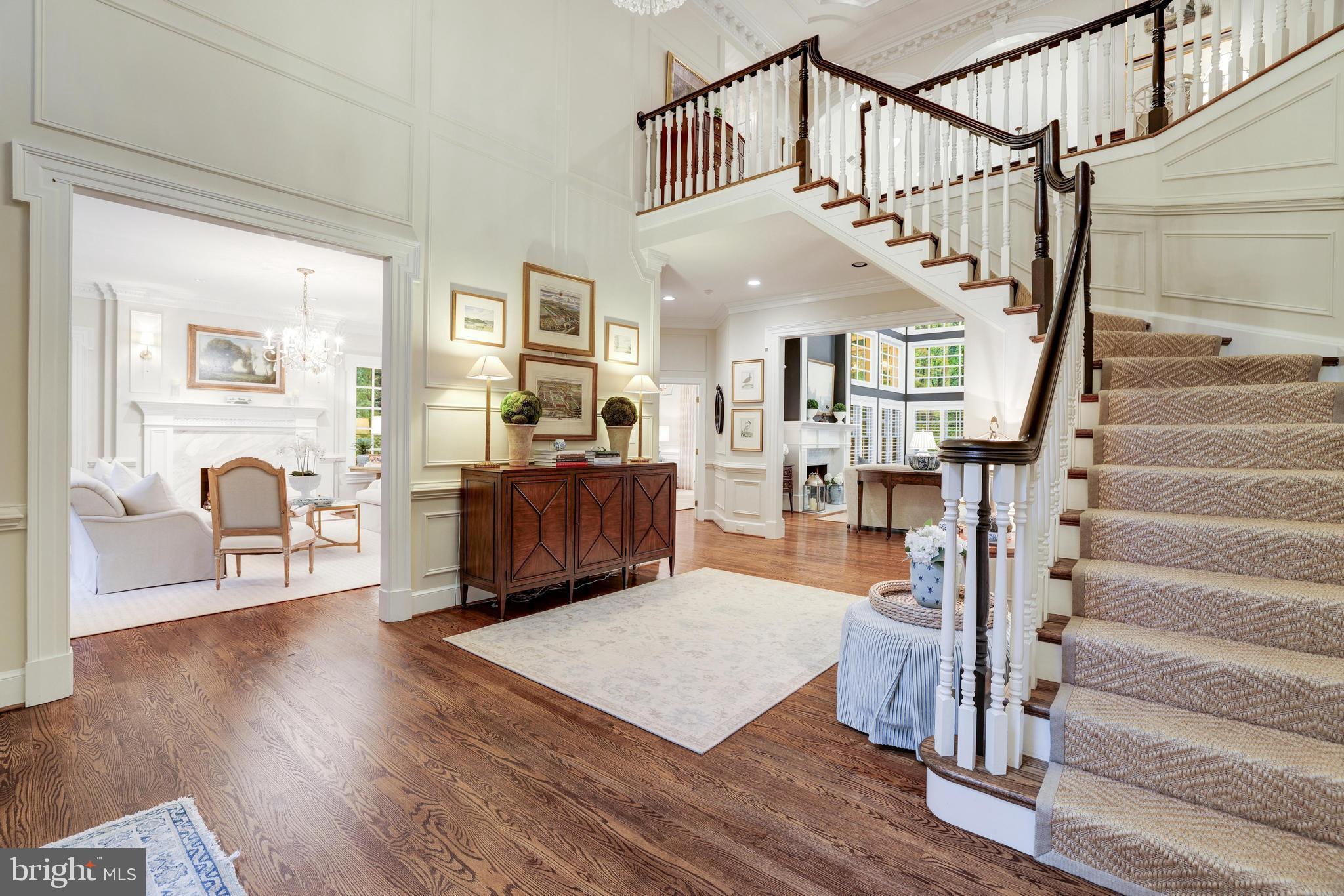 FALCON RIDGE - Residential