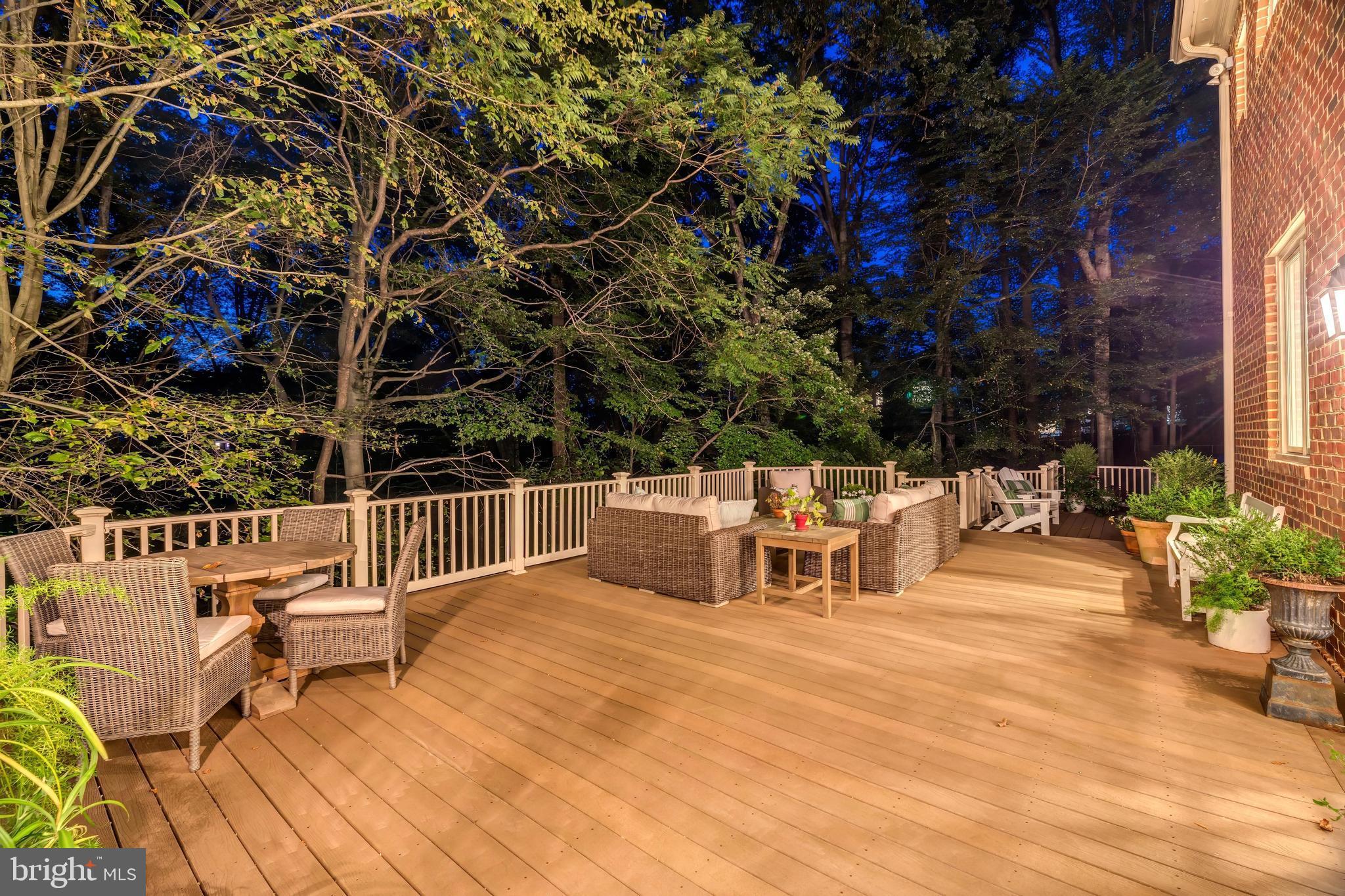 FALCON RIDGE - Residential