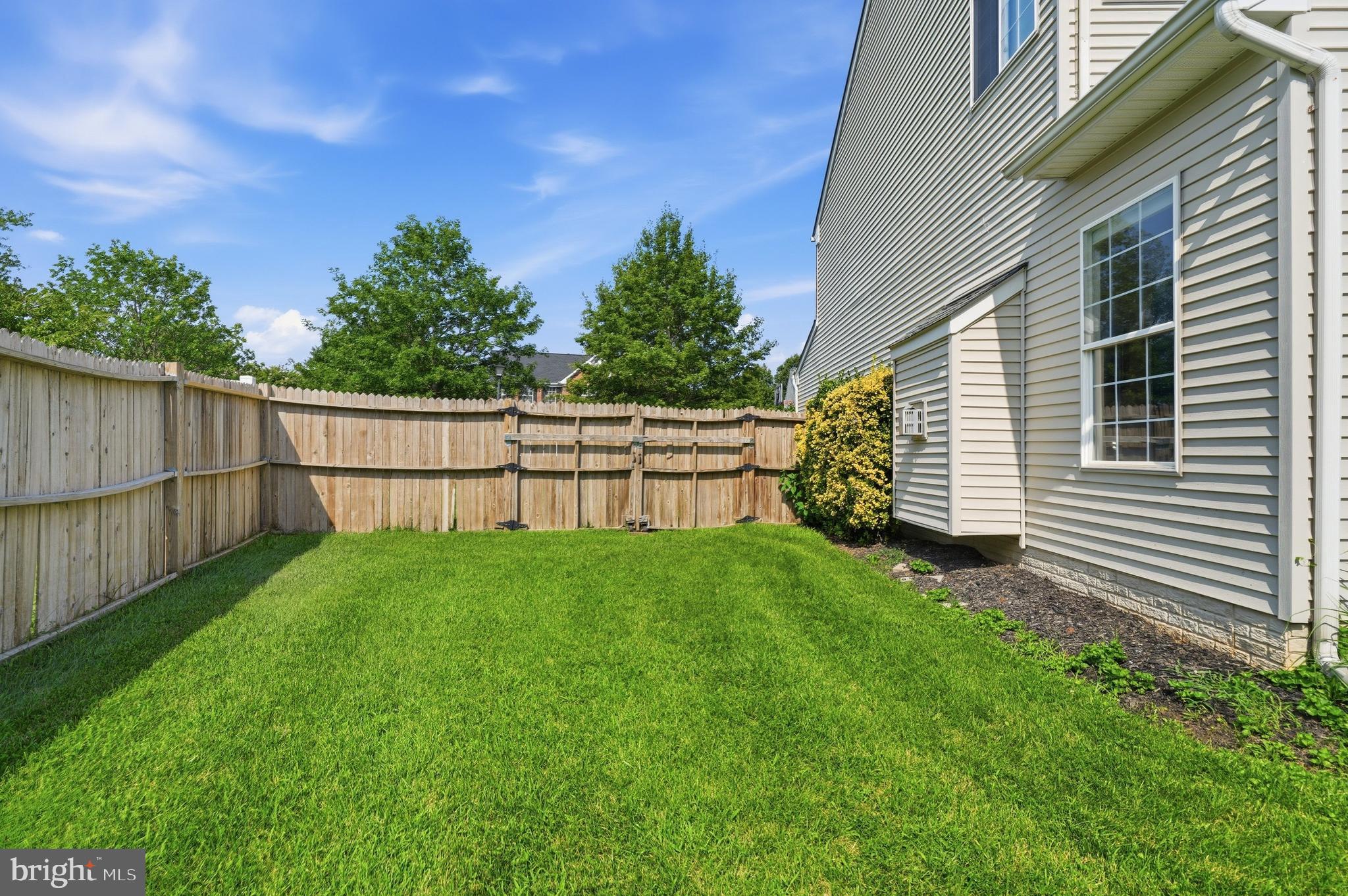 SENECA CROSSING - Residential