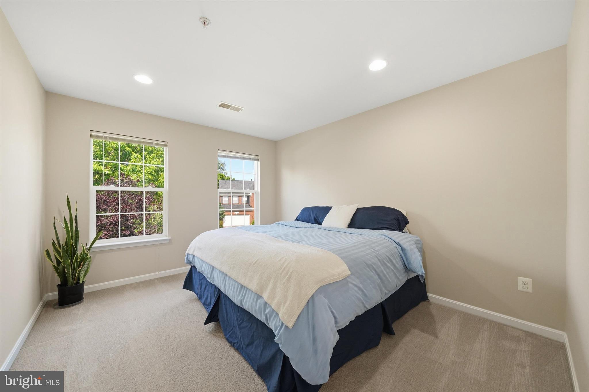 SENECA CROSSING - Residential