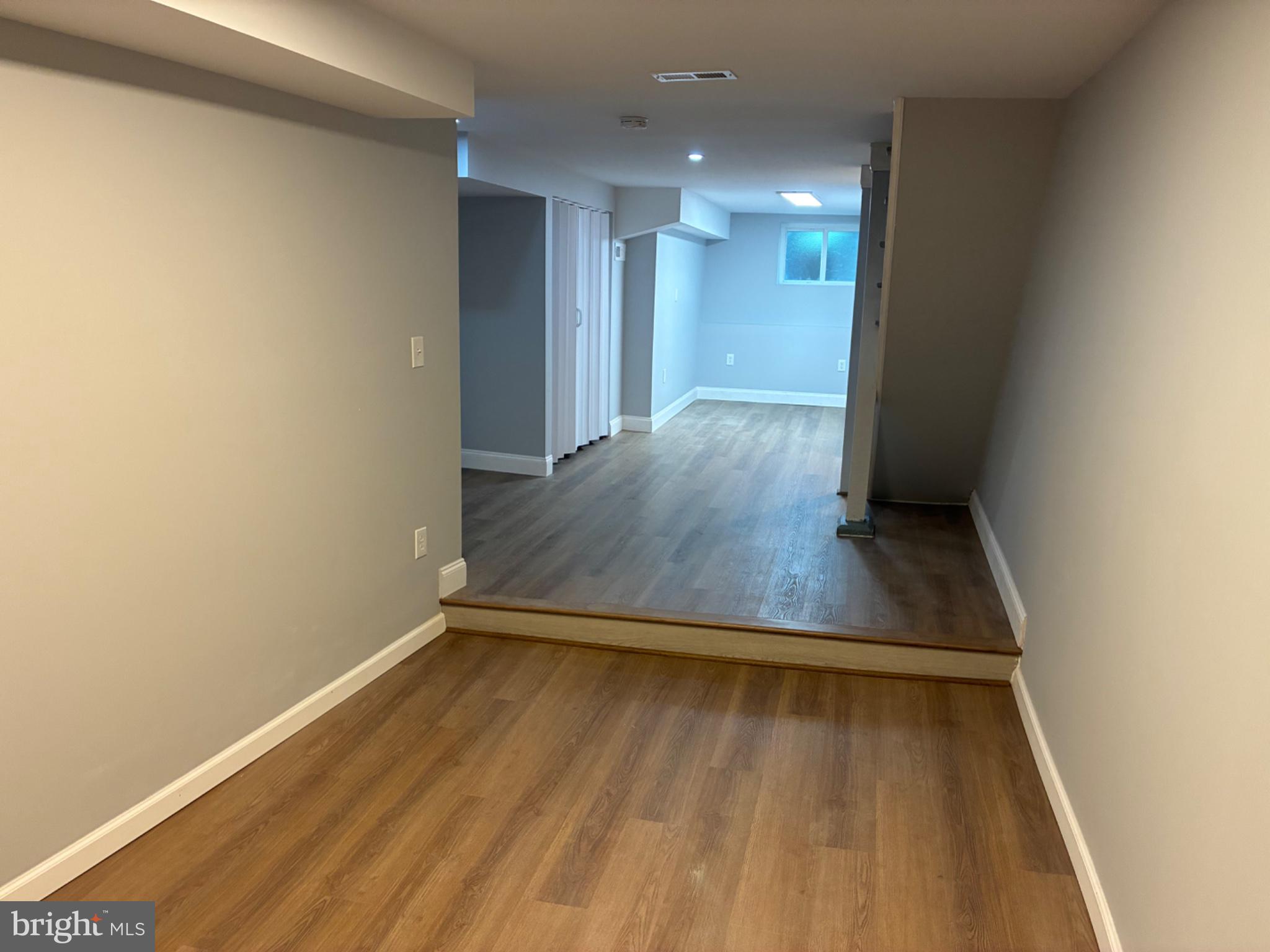 WEST OAK LANE - Residential