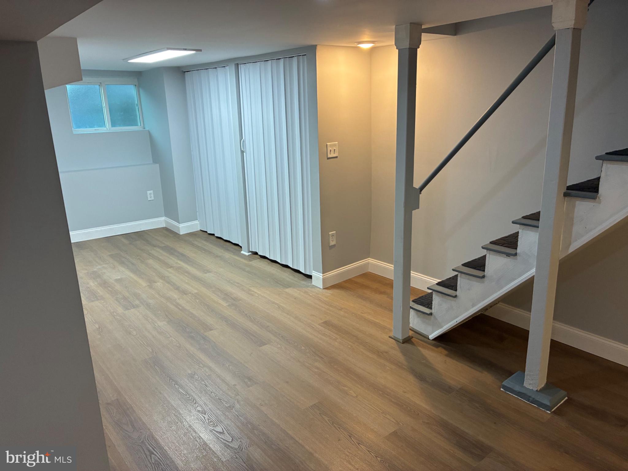 WEST OAK LANE - Residential