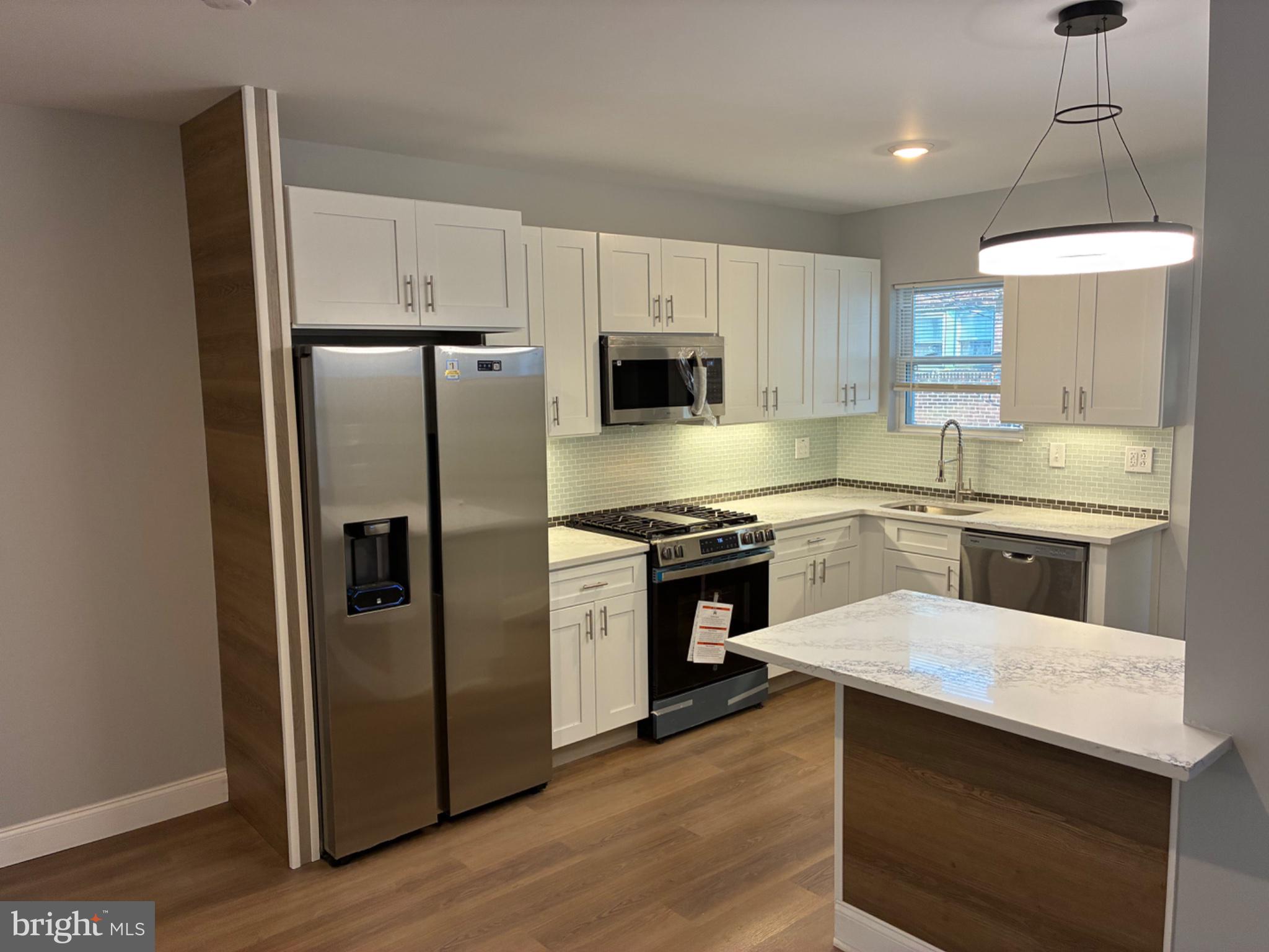 WEST OAK LANE - Residential
