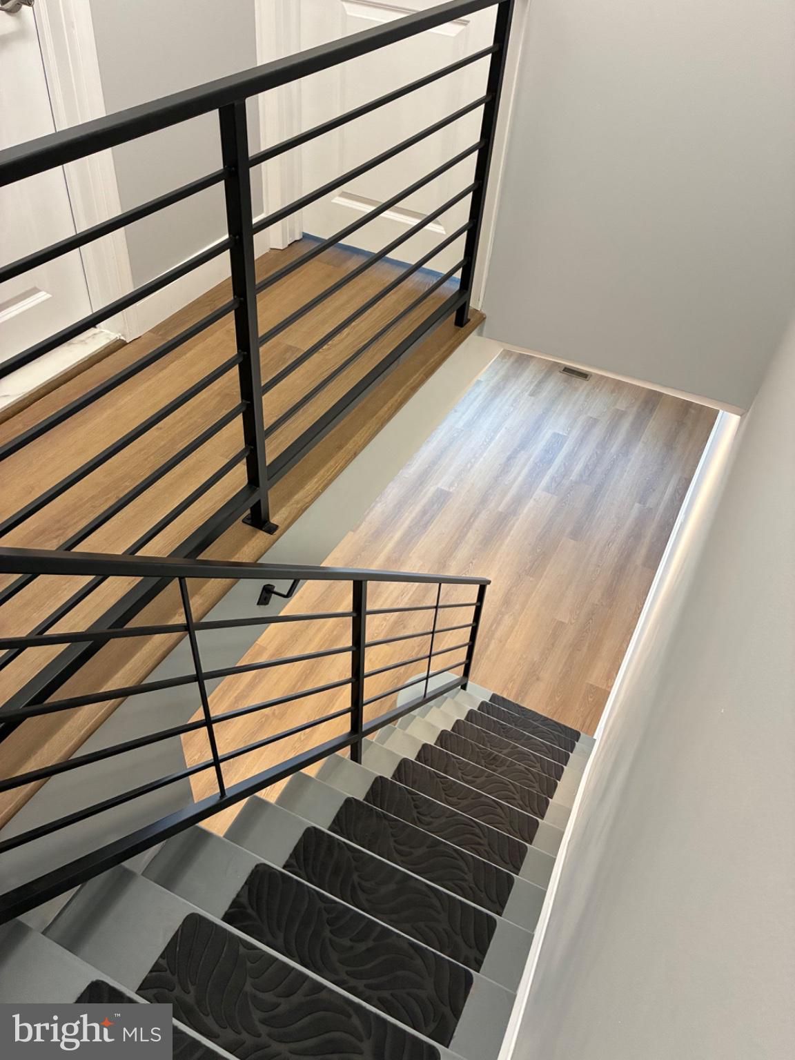 WEST OAK LANE - Residential