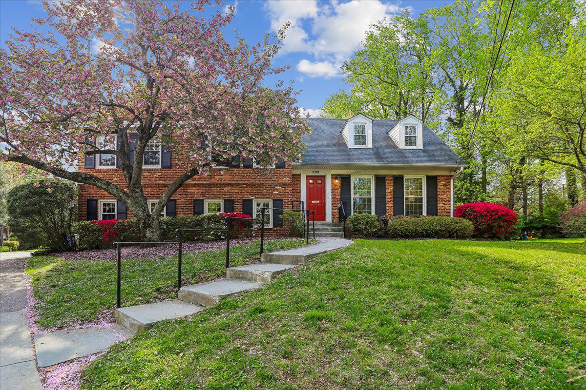 BRADLEY HILLS - Residential