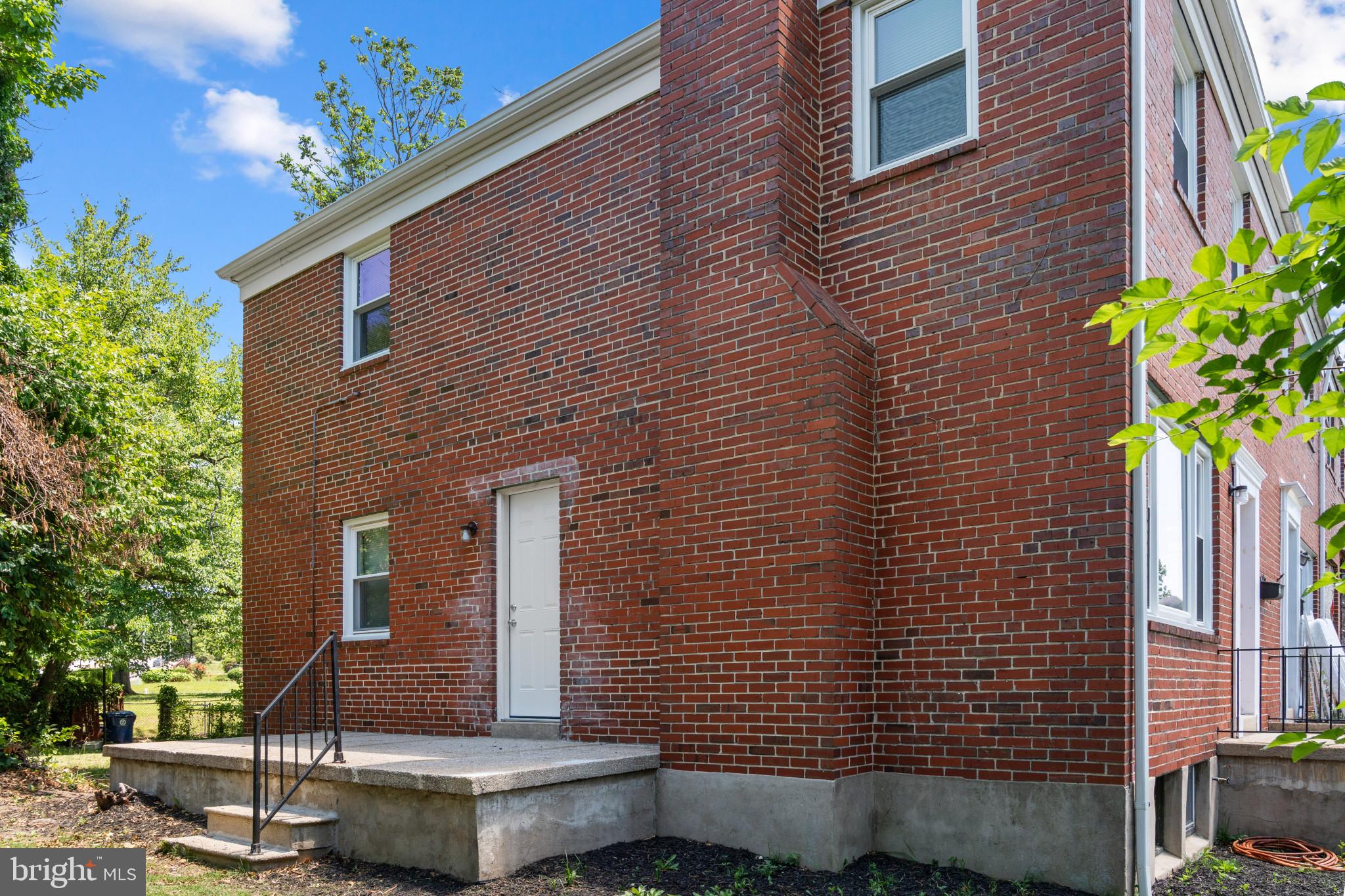 GLEN OAKS - Residential