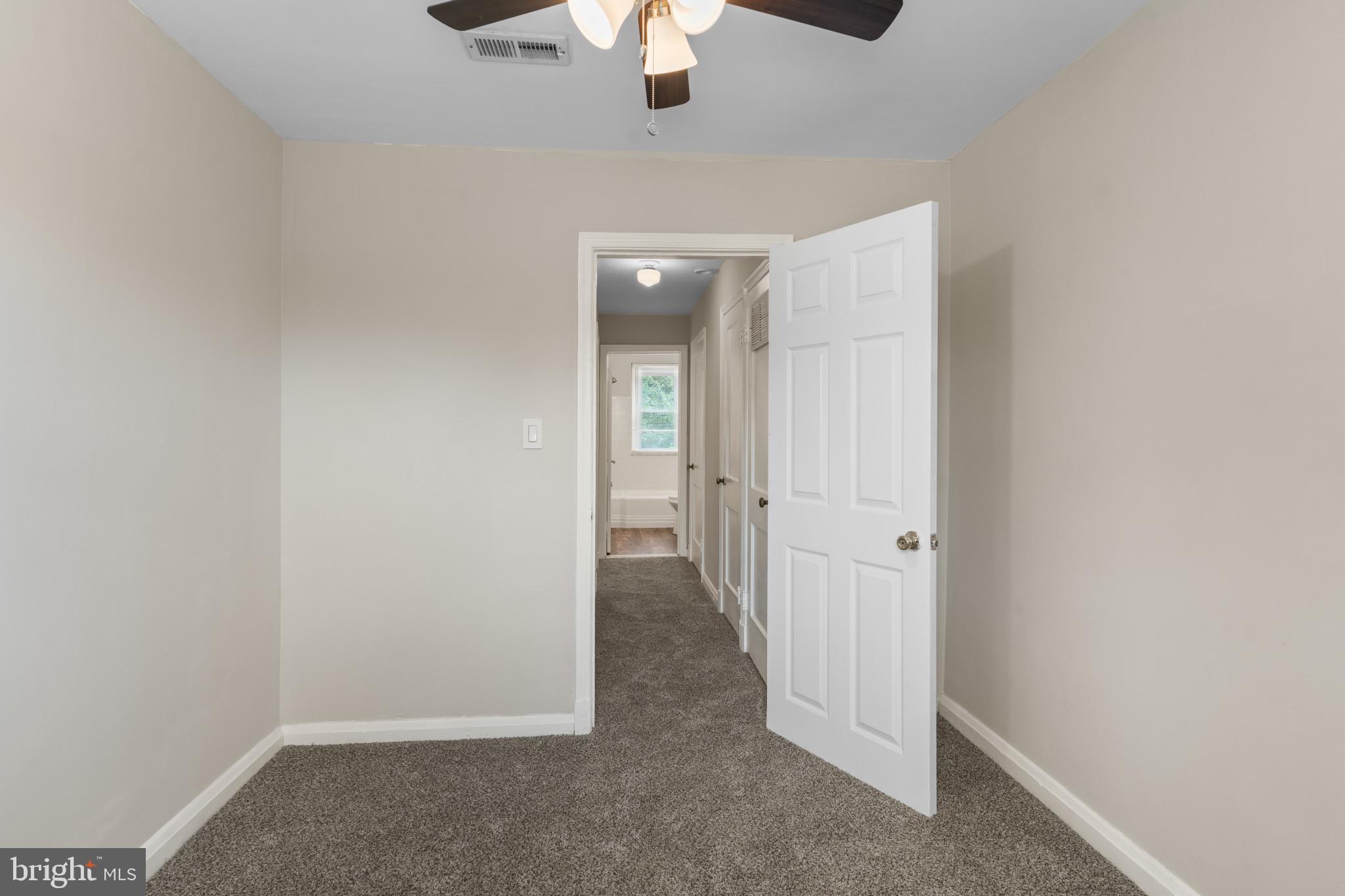 GLEN OAKS - Residential