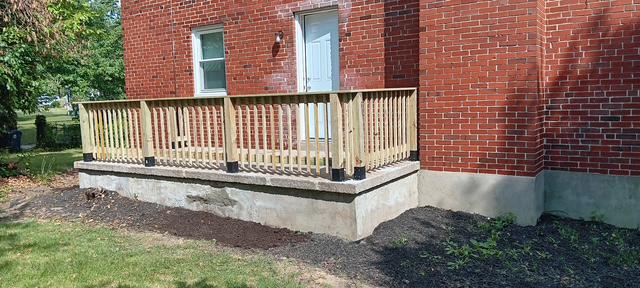 GLEN OAKS - Residential