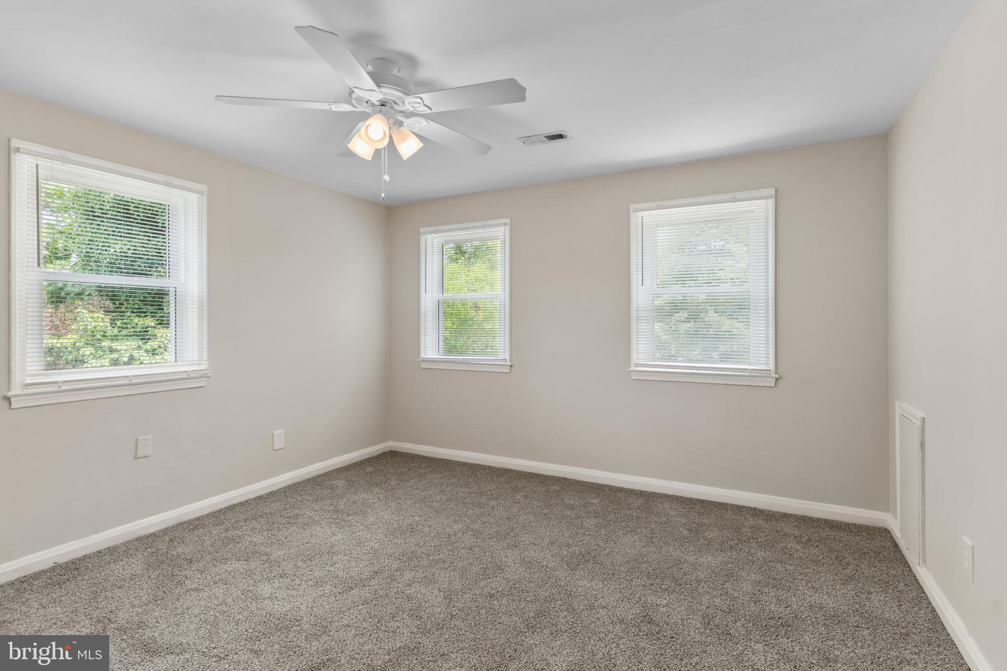 GLEN OAKS - Residential