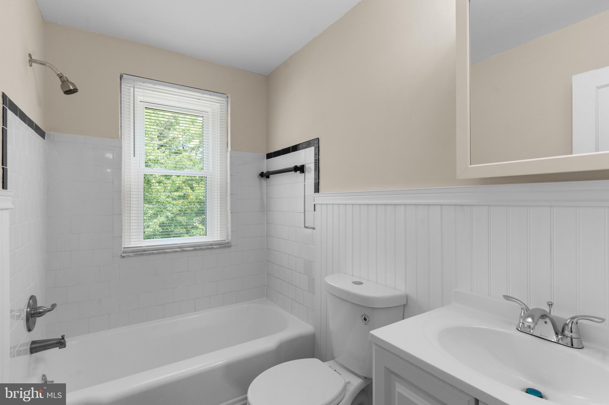 GLEN OAKS - Residential