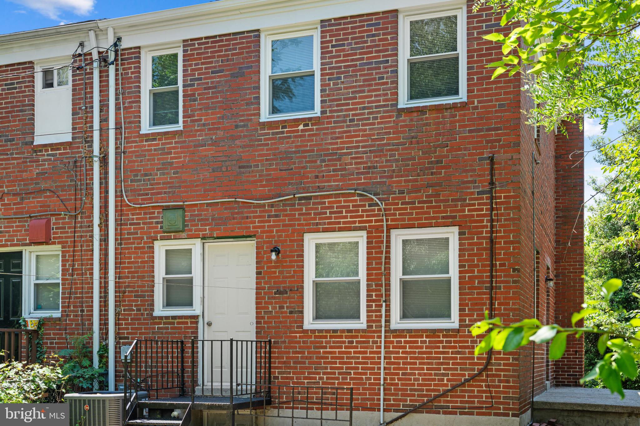 GLEN OAKS - Residential