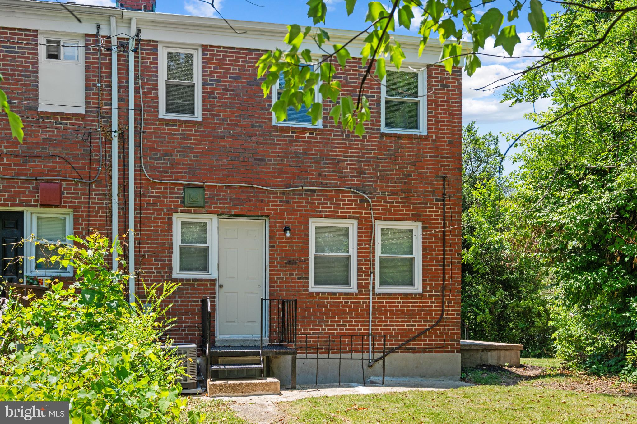 GLEN OAKS - Residential