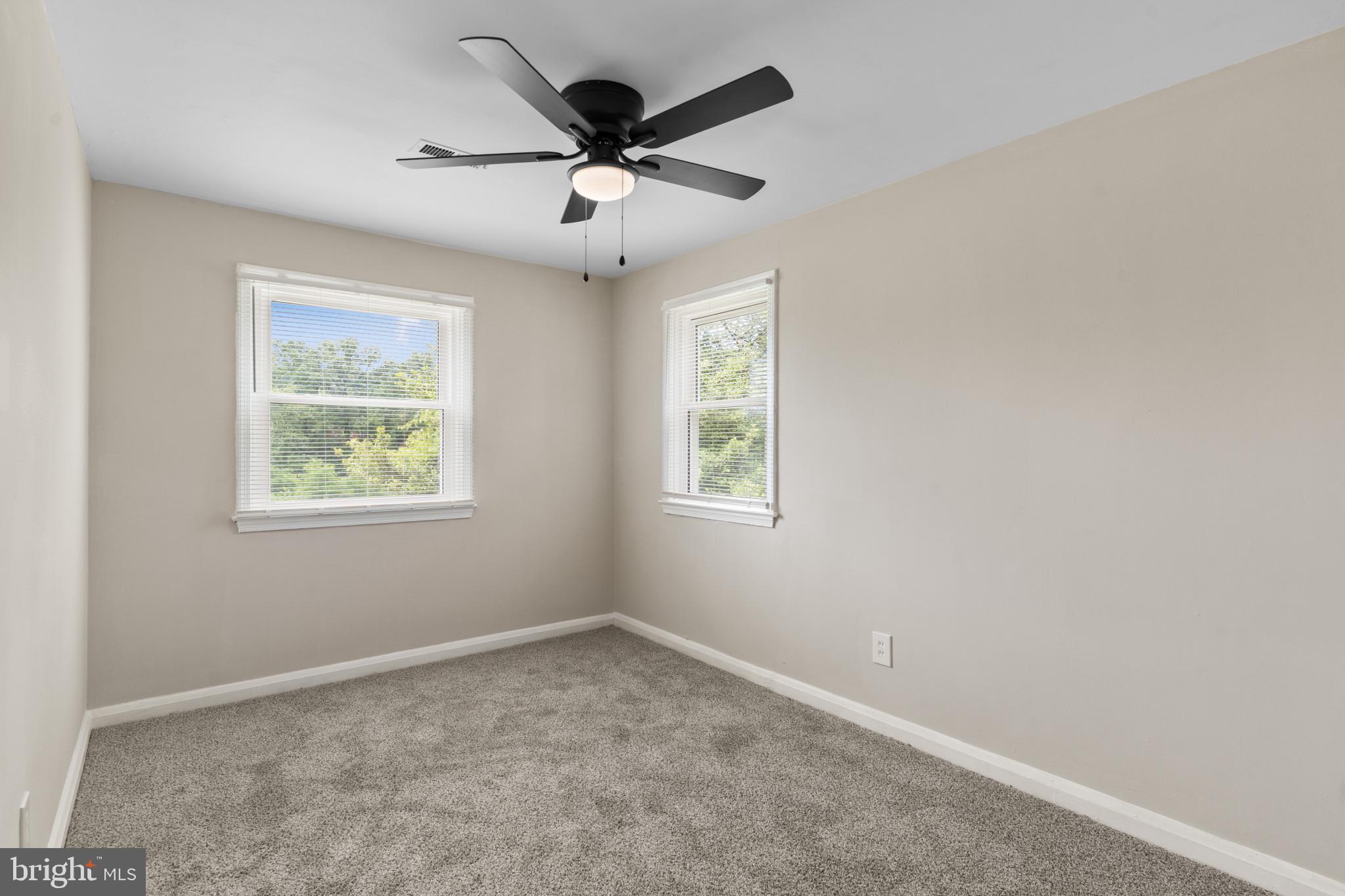 GLEN OAKS - Residential
