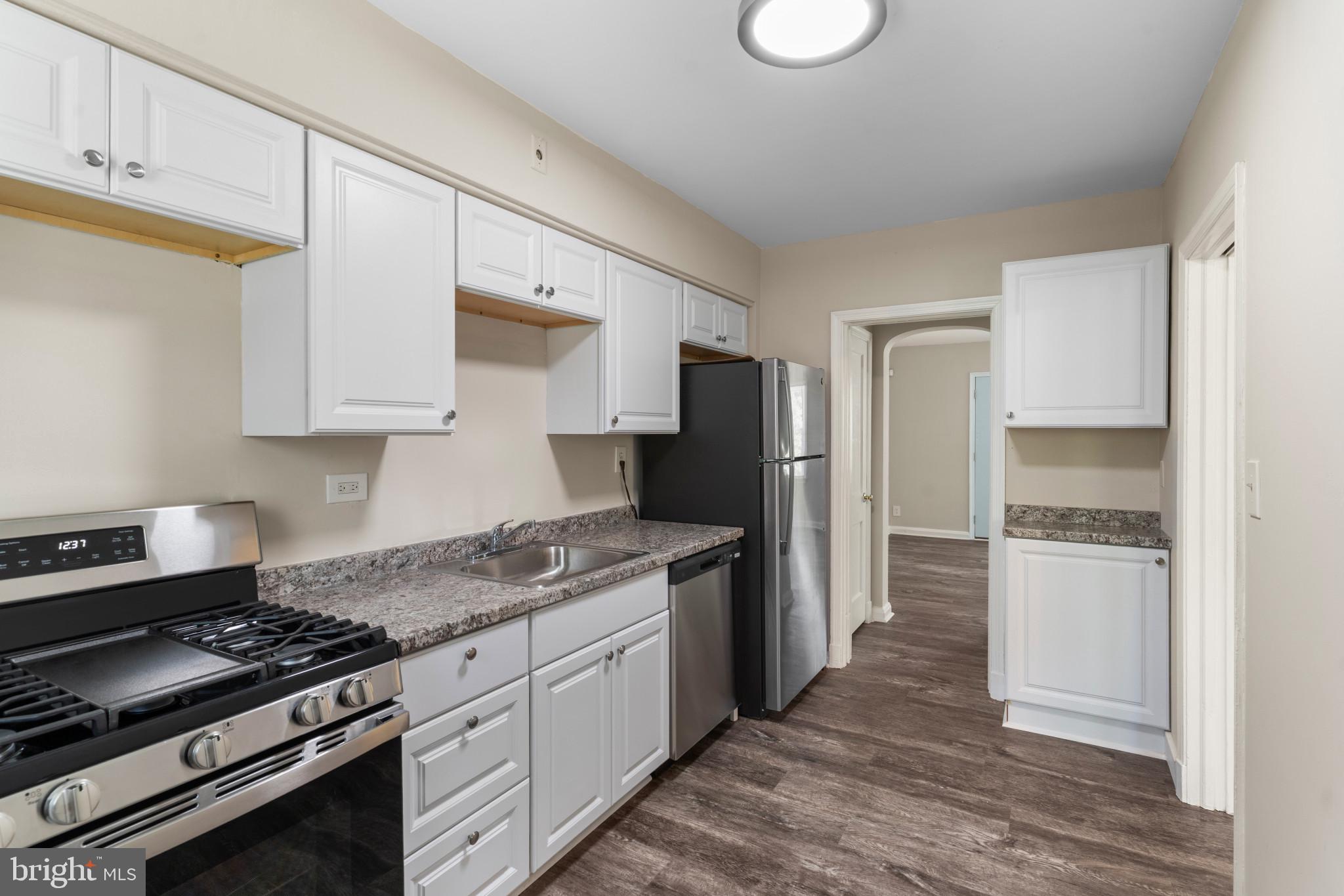 GLEN OAKS - Residential