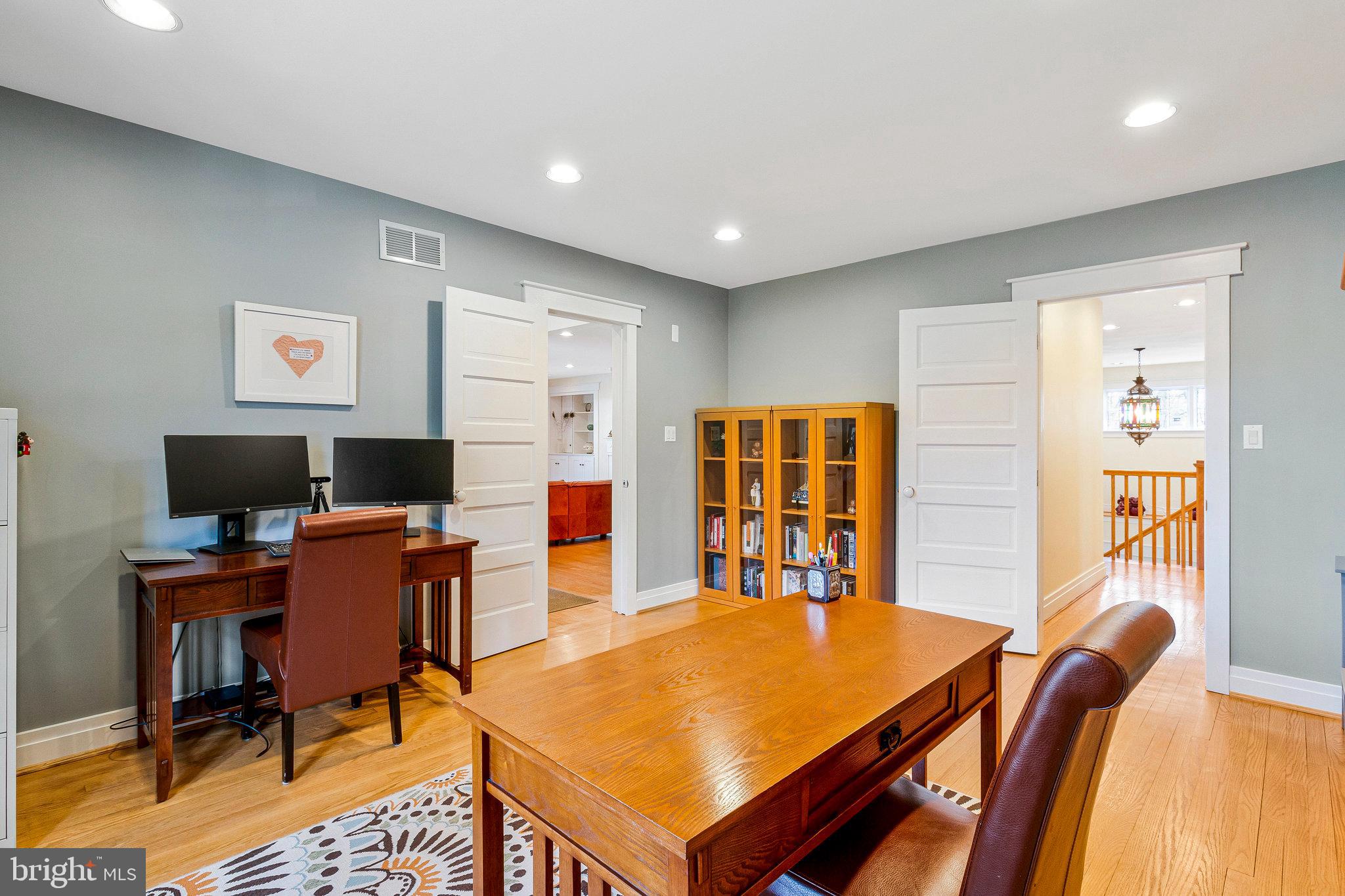 WOODLAND ACRES - Residential