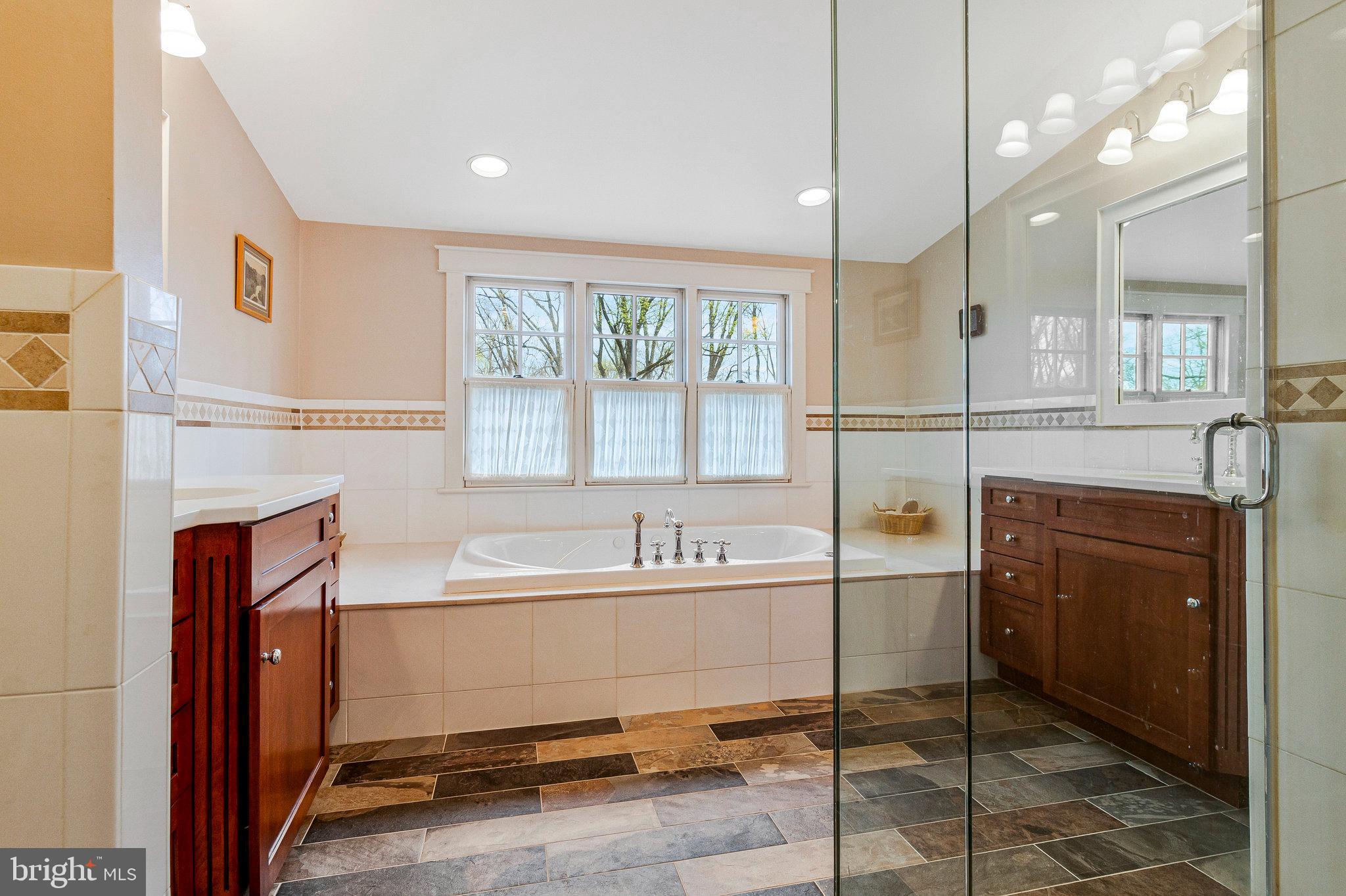 WOODLAND ACRES - Residential
