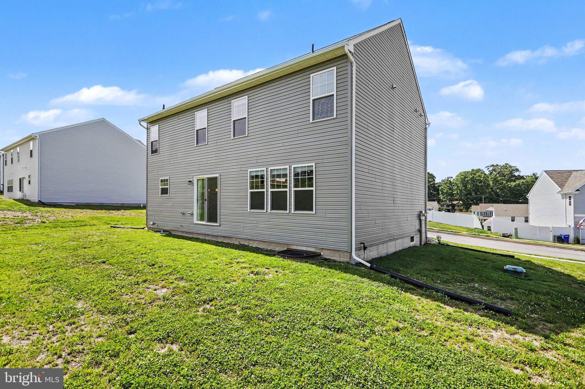 LEXINGTON ESTATES - Residential
