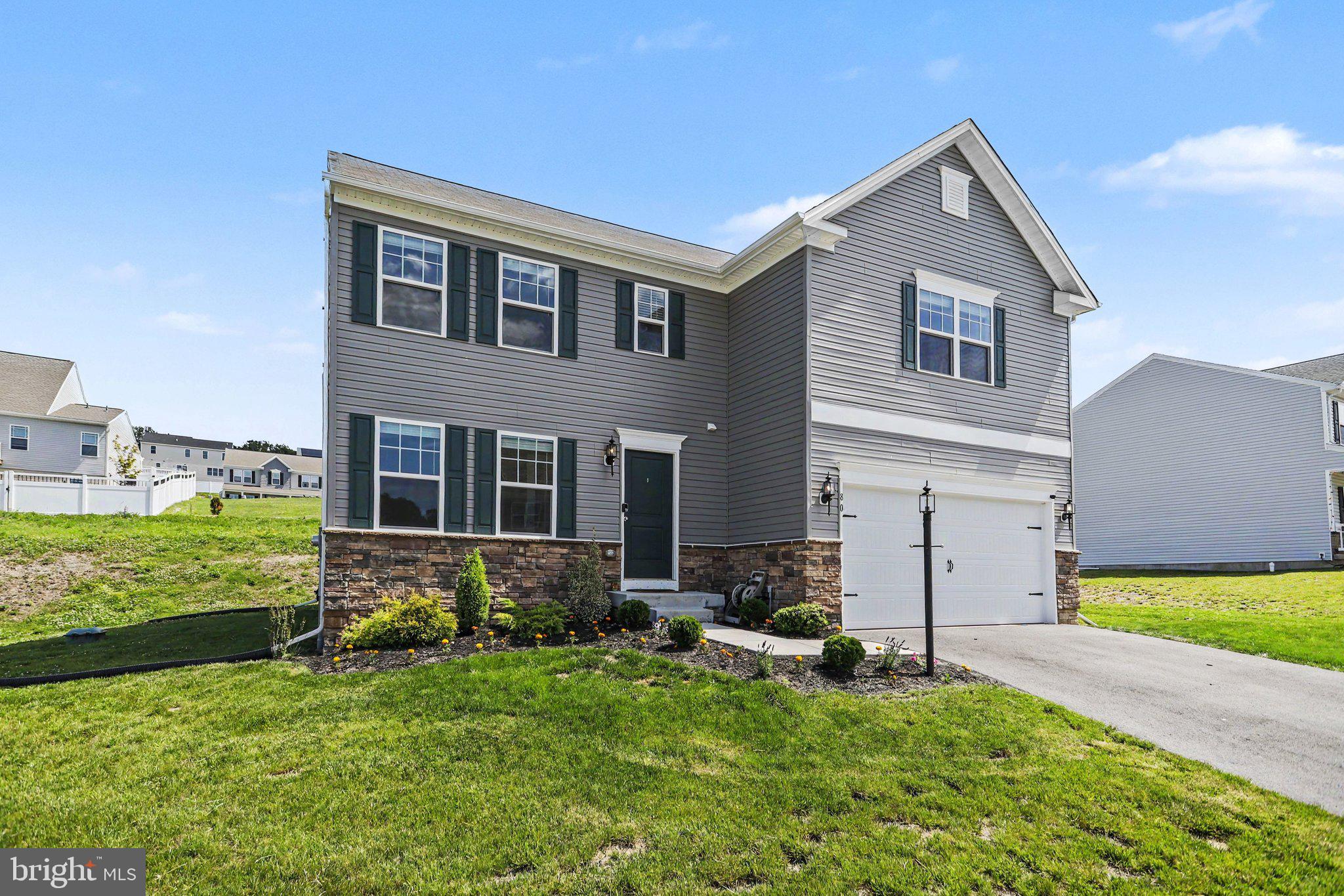 LEXINGTON ESTATES - Residential