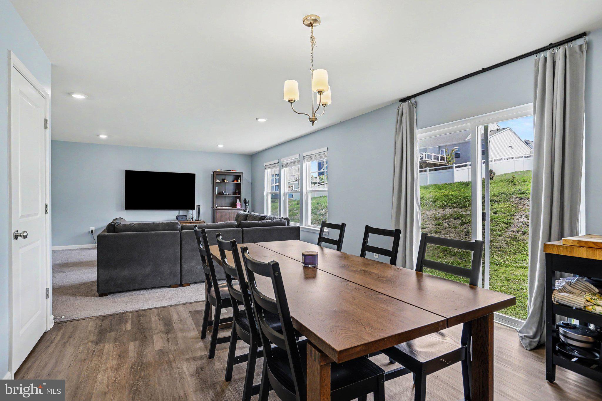 LEXINGTON ESTATES - Residential