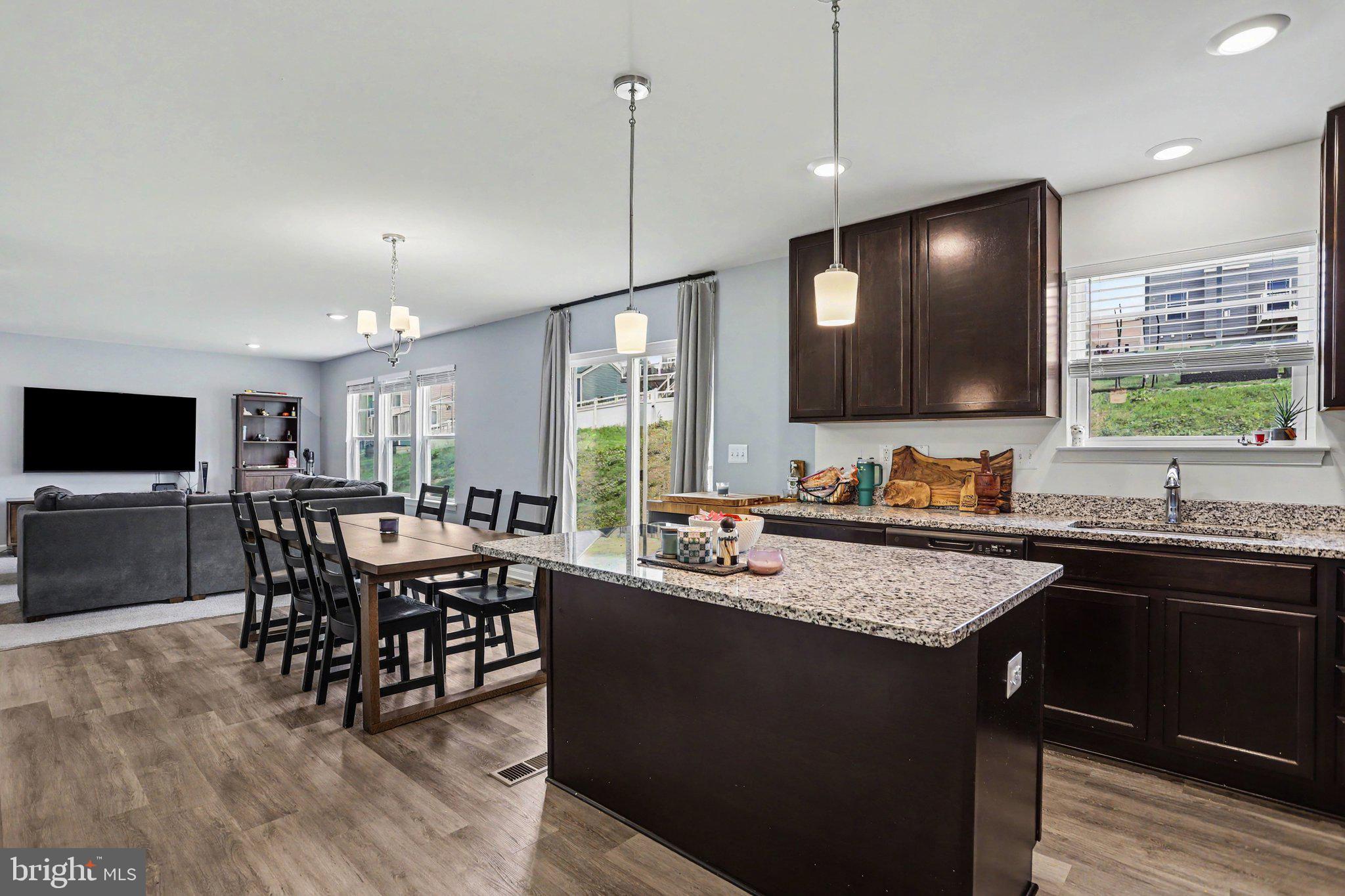 LEXINGTON ESTATES - Residential
