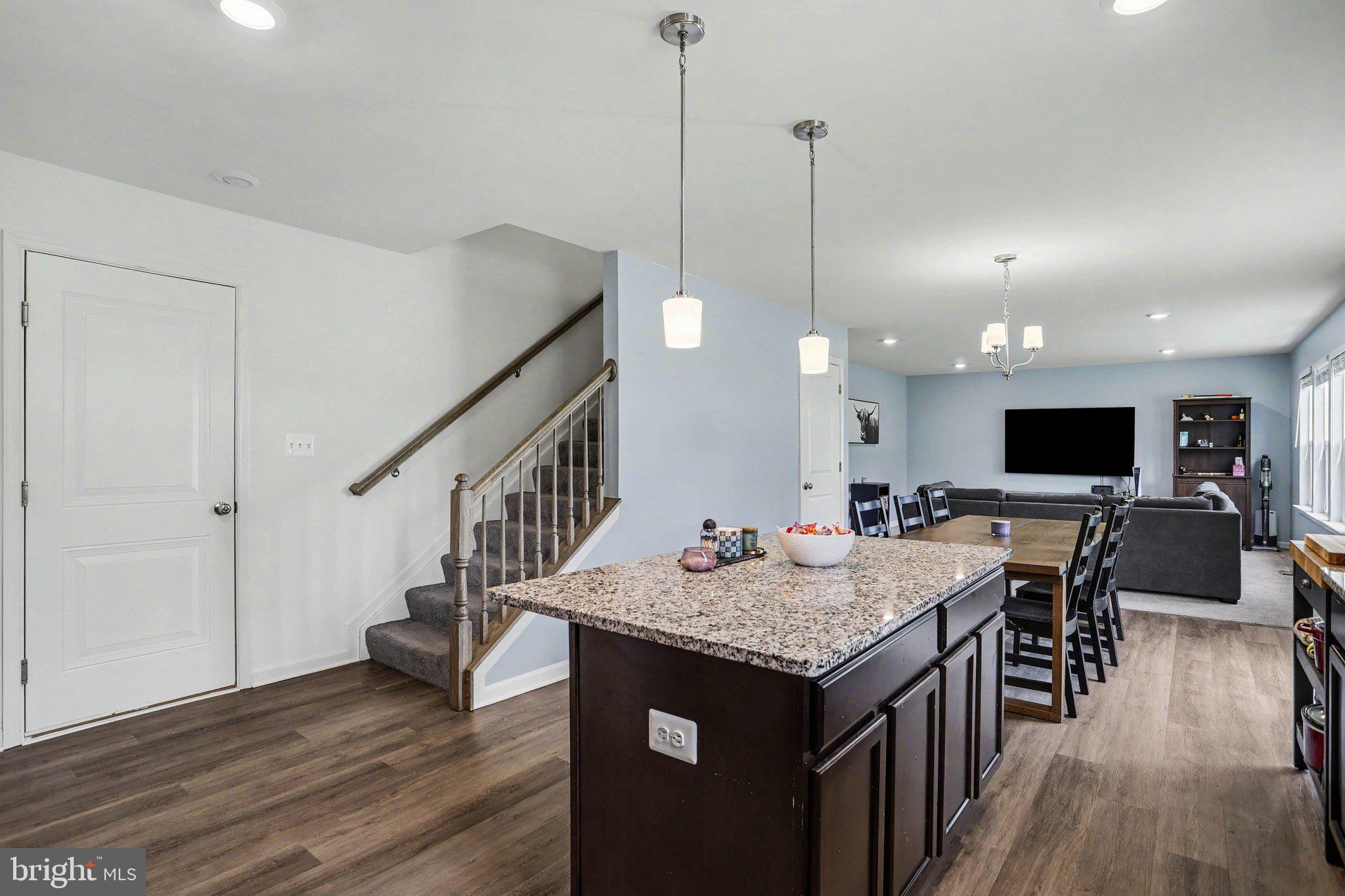 LEXINGTON ESTATES - Residential