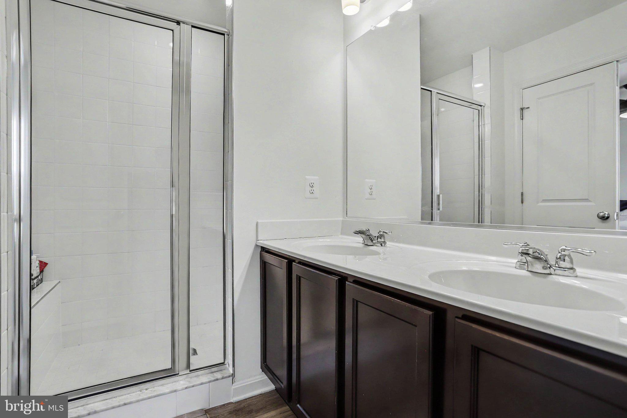 LEXINGTON ESTATES - Residential