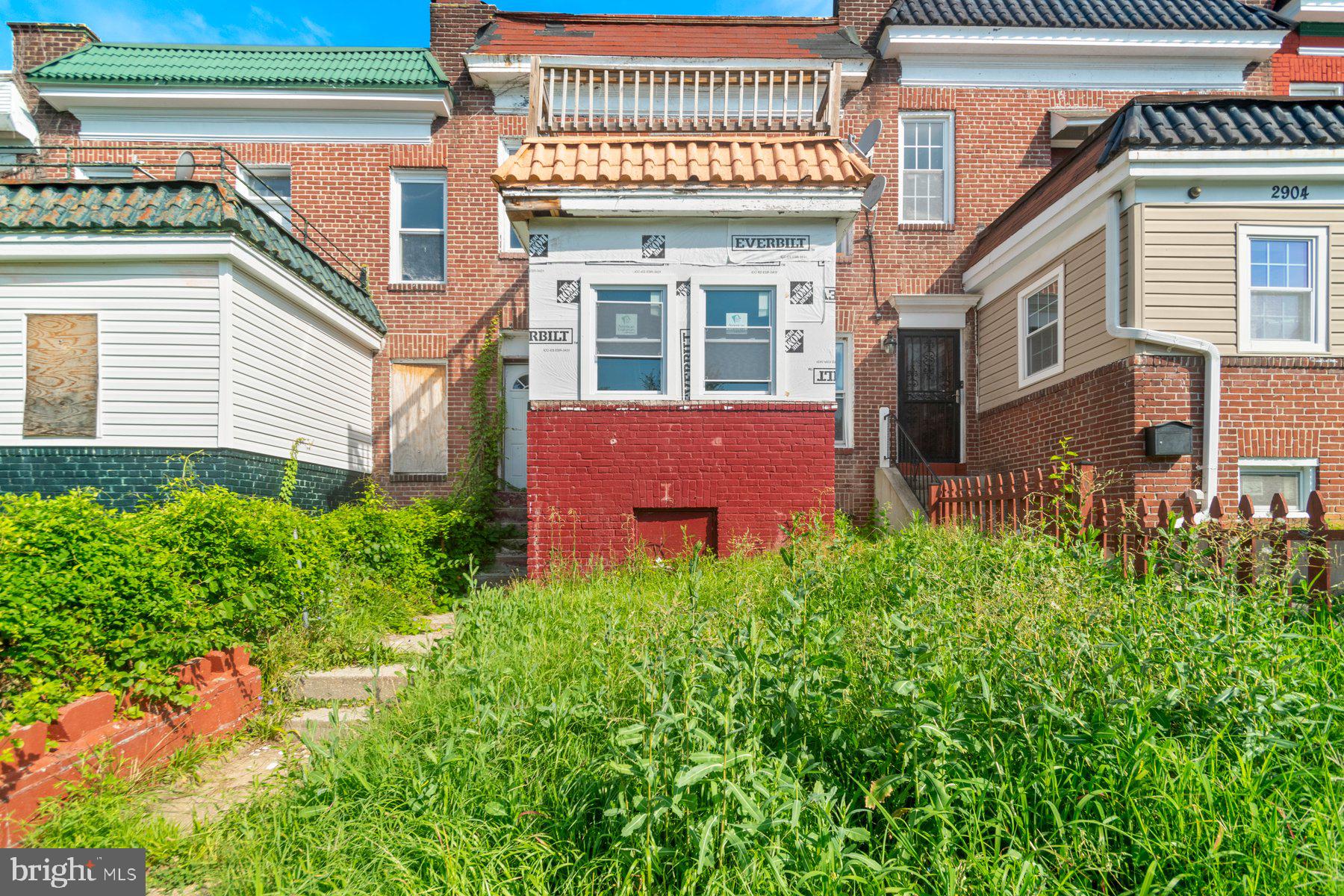 Great opportunity to make this home your own or design the ideal investment property in the Park Circle District! Once renovated, this home offers the opportunity to become a charming 3BR/2.5BA residence. 
The rough-in electrical, plumbing, and HVAC inspections have already been completed, along with the framing inspection. It is ready for your vision and updates!