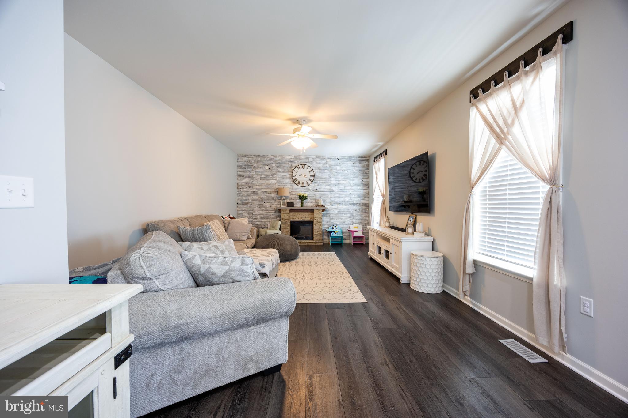 SPRINGDALE FARM - Residential