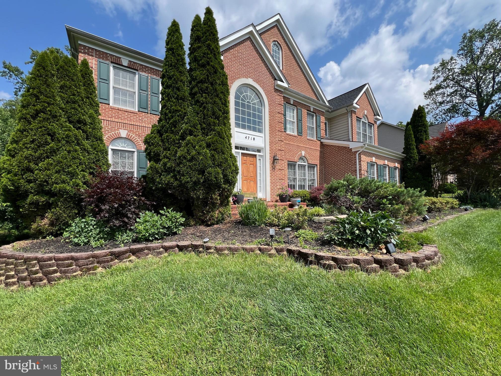 LEEHIGH VILLAGE - Residential