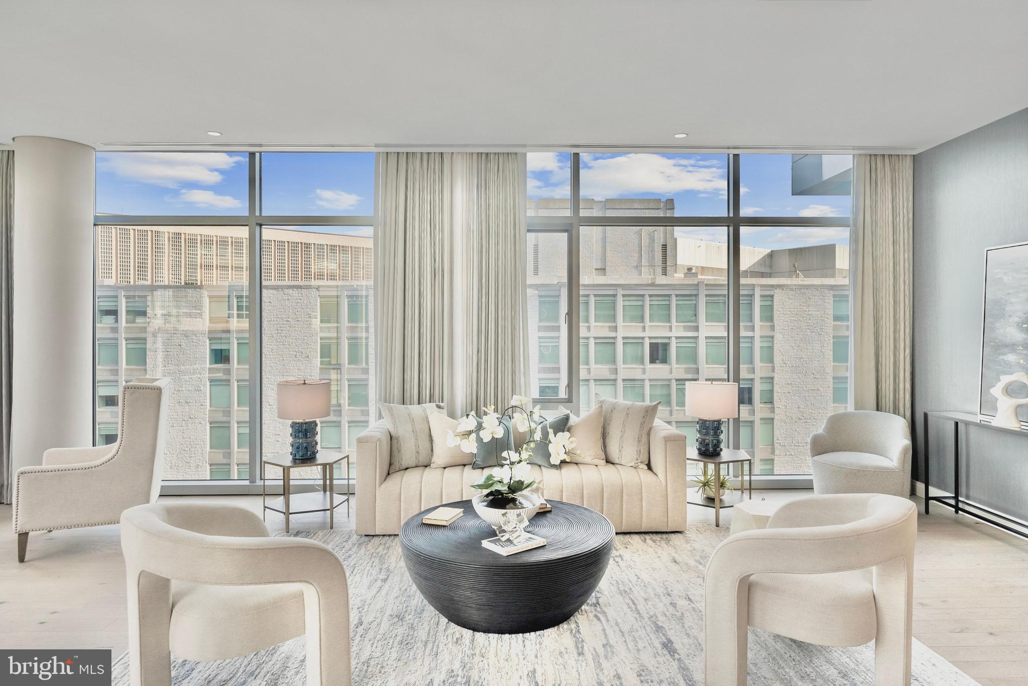 WEST END - Residential