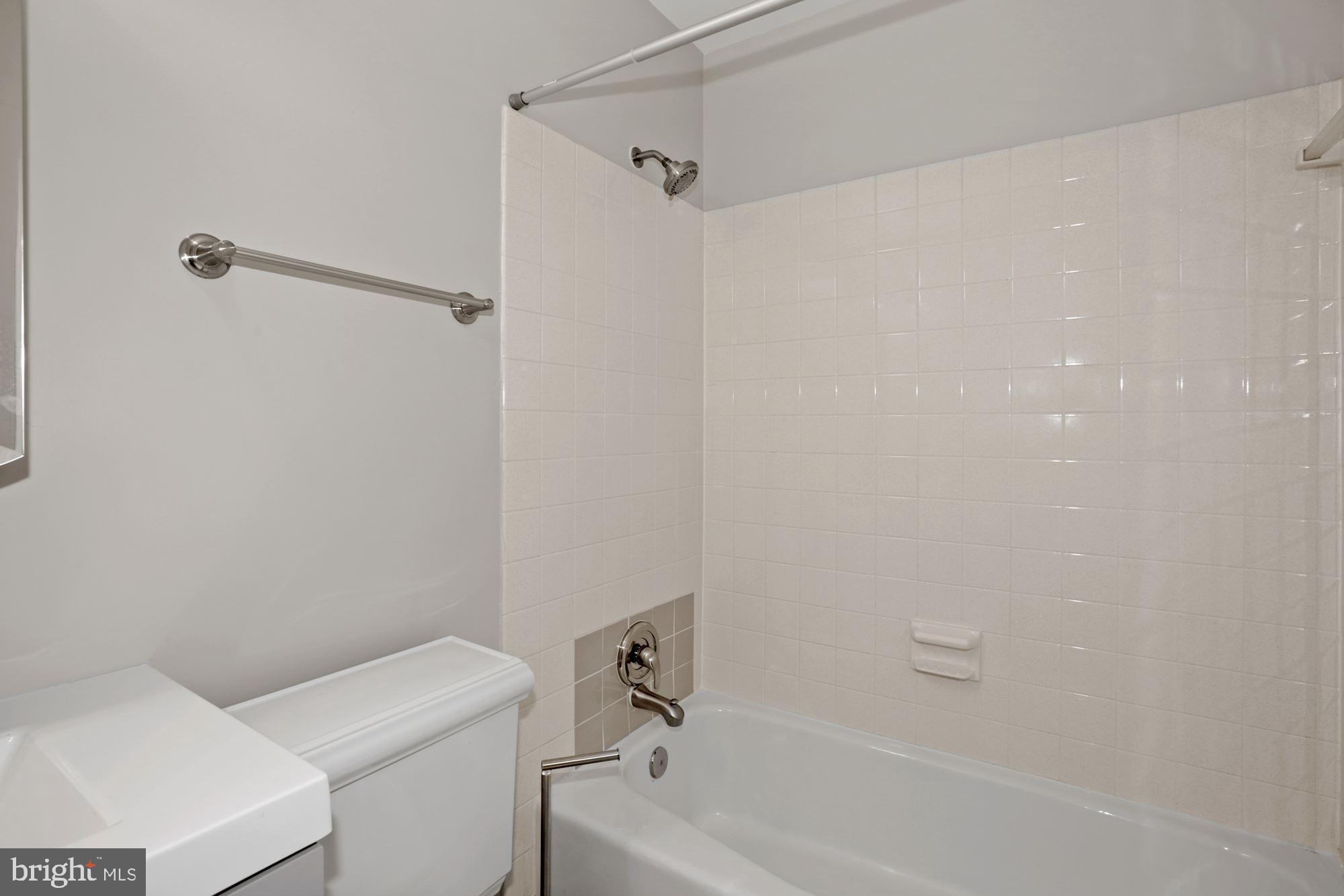 SARATOGA - Residential Lease