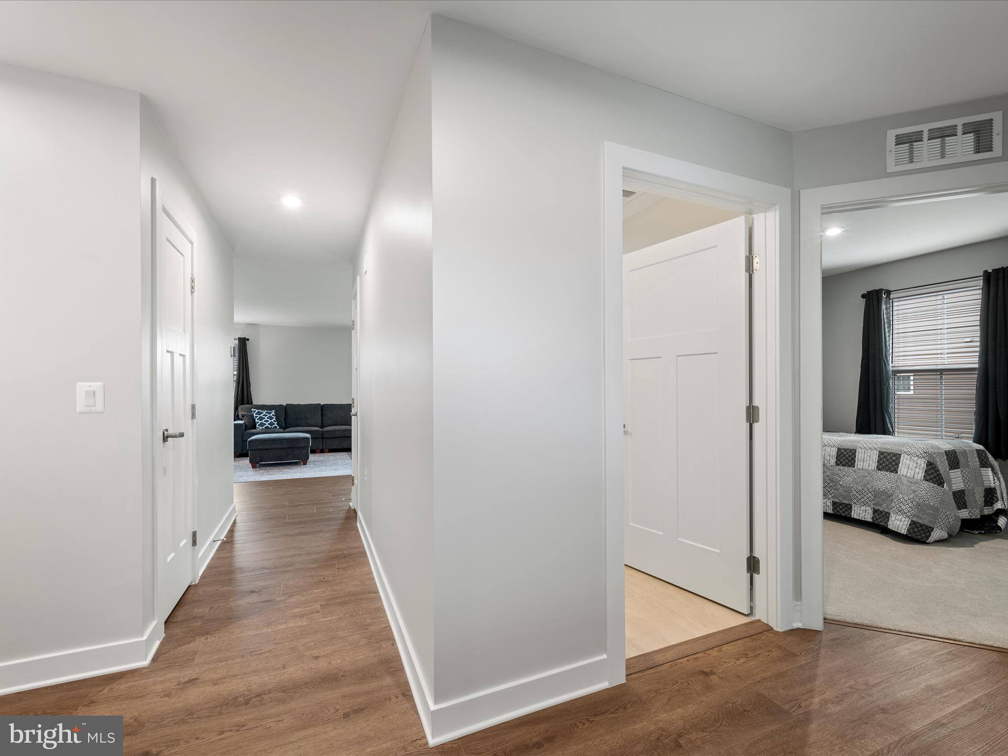 CARDINAL POINTE - Residential