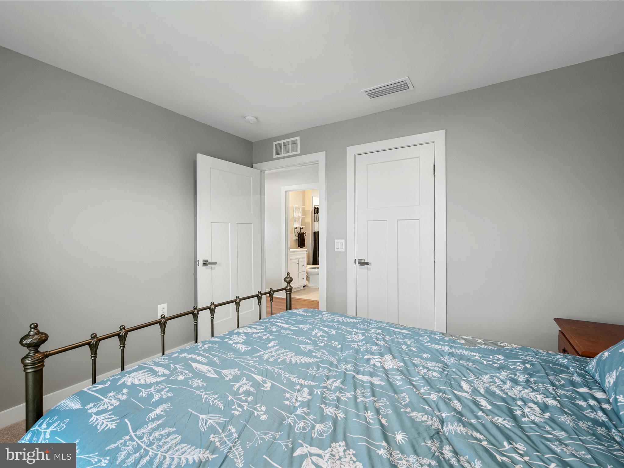 CARDINAL POINTE - Residential