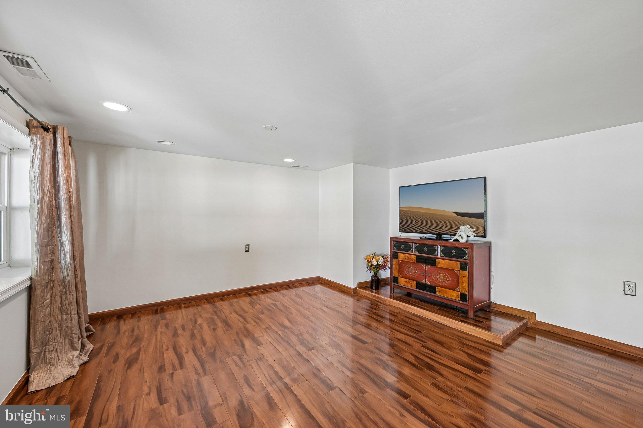 PARKWOOD - Residential
