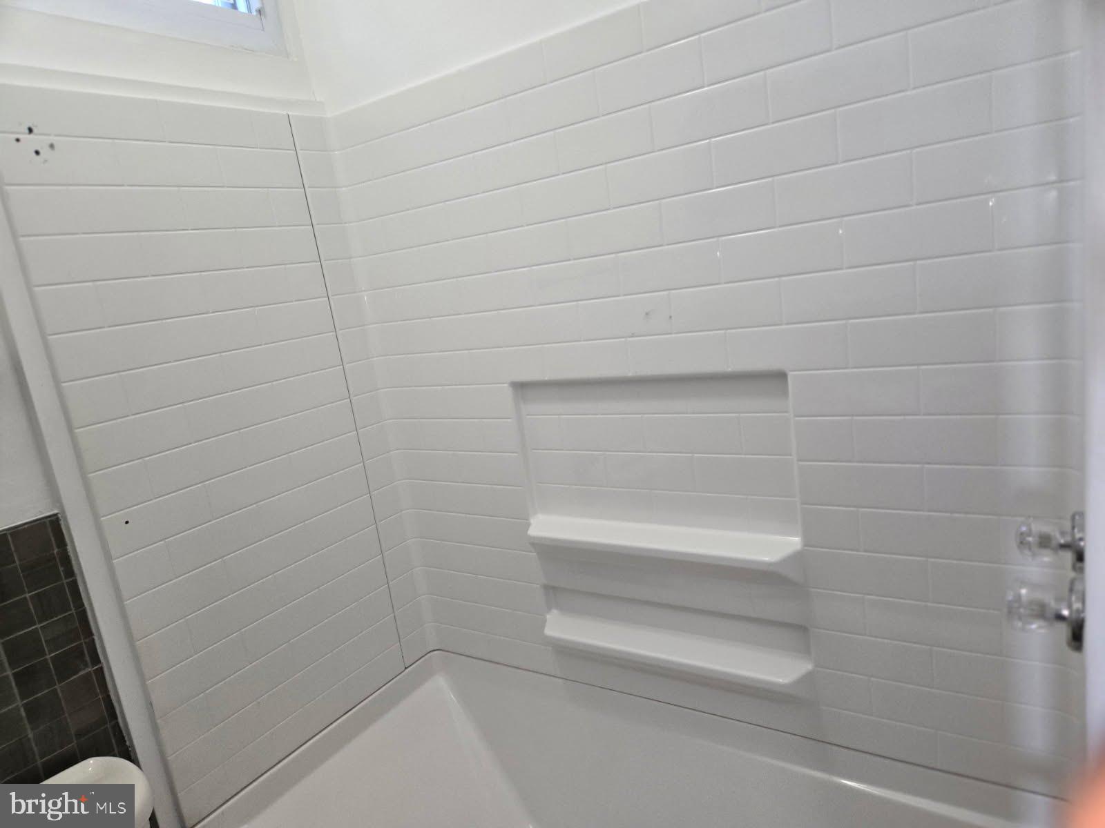 KENSINGTON - Residential