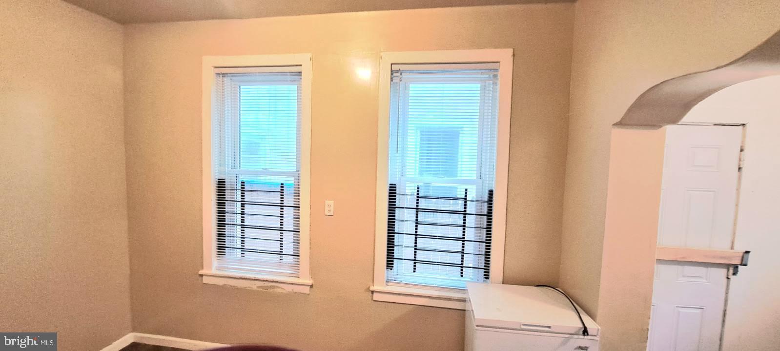 KENSINGTON - Residential