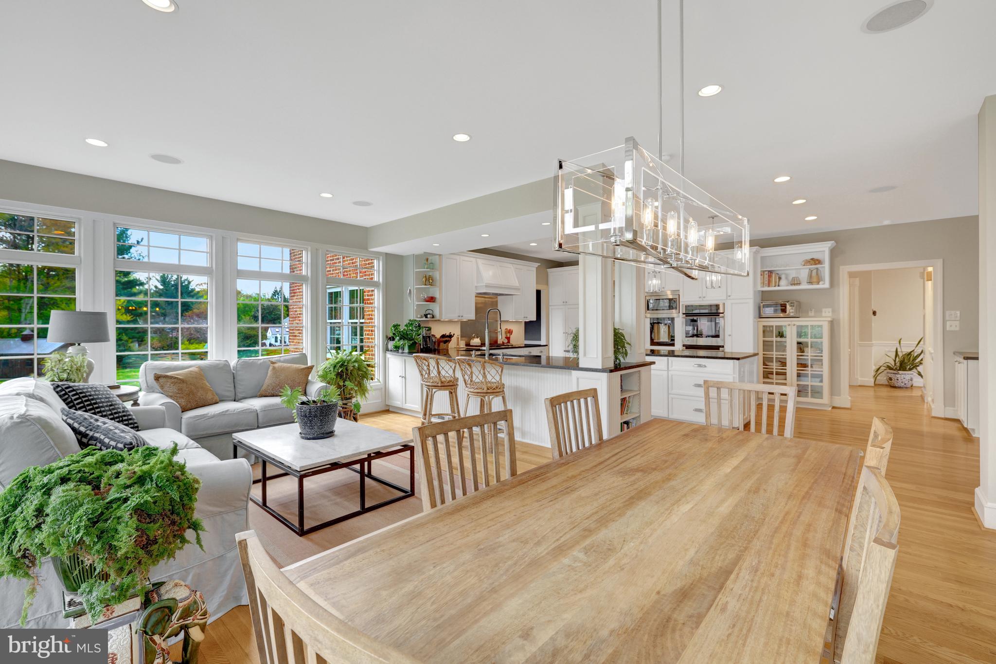 CANTERBURY WOODS - Residential
