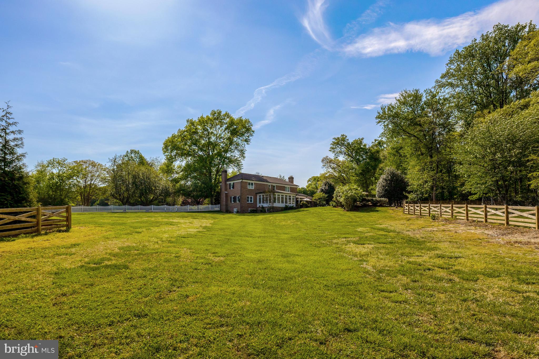 CANTERBURY WOODS - Residential