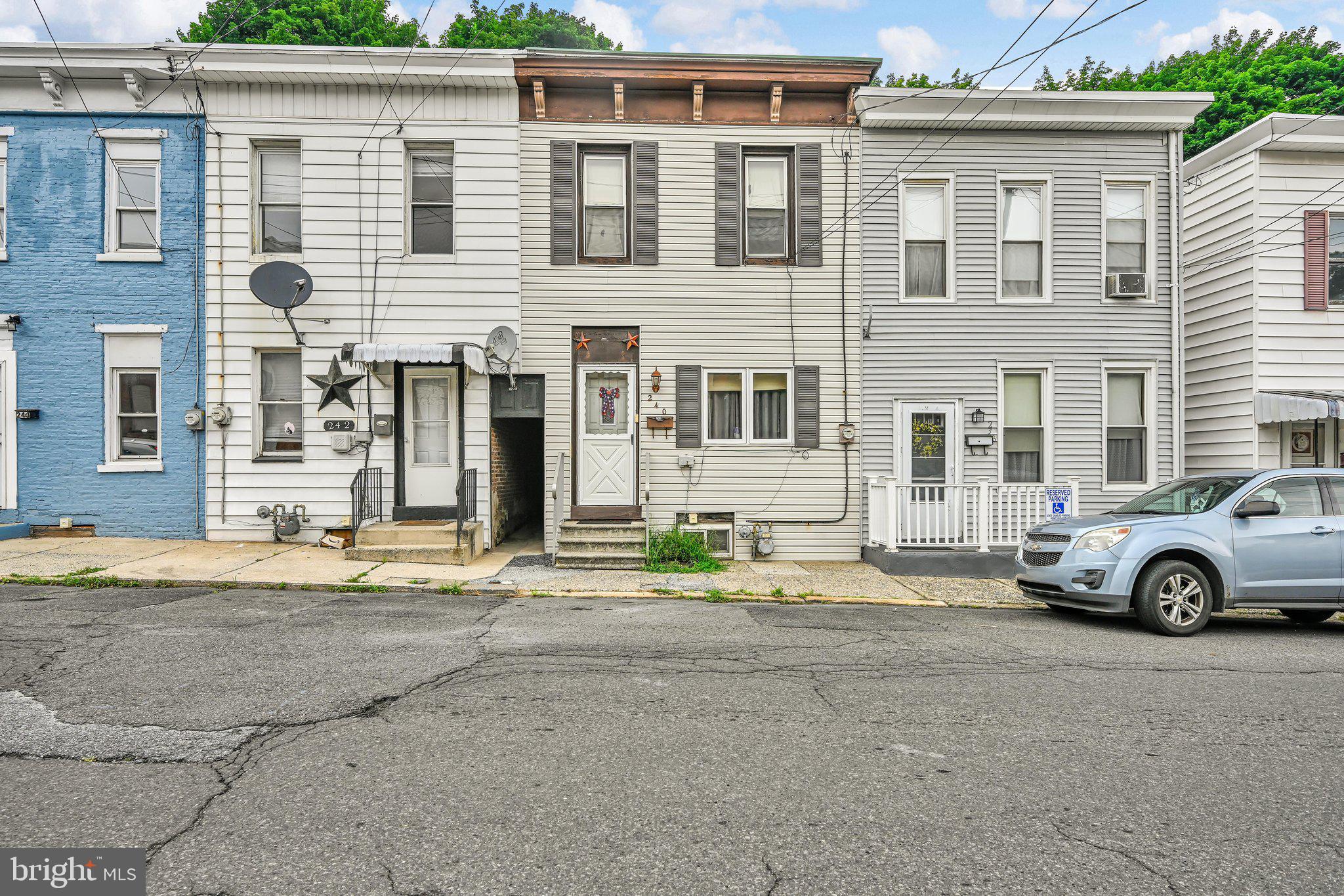 POTTSVILLE - Residential