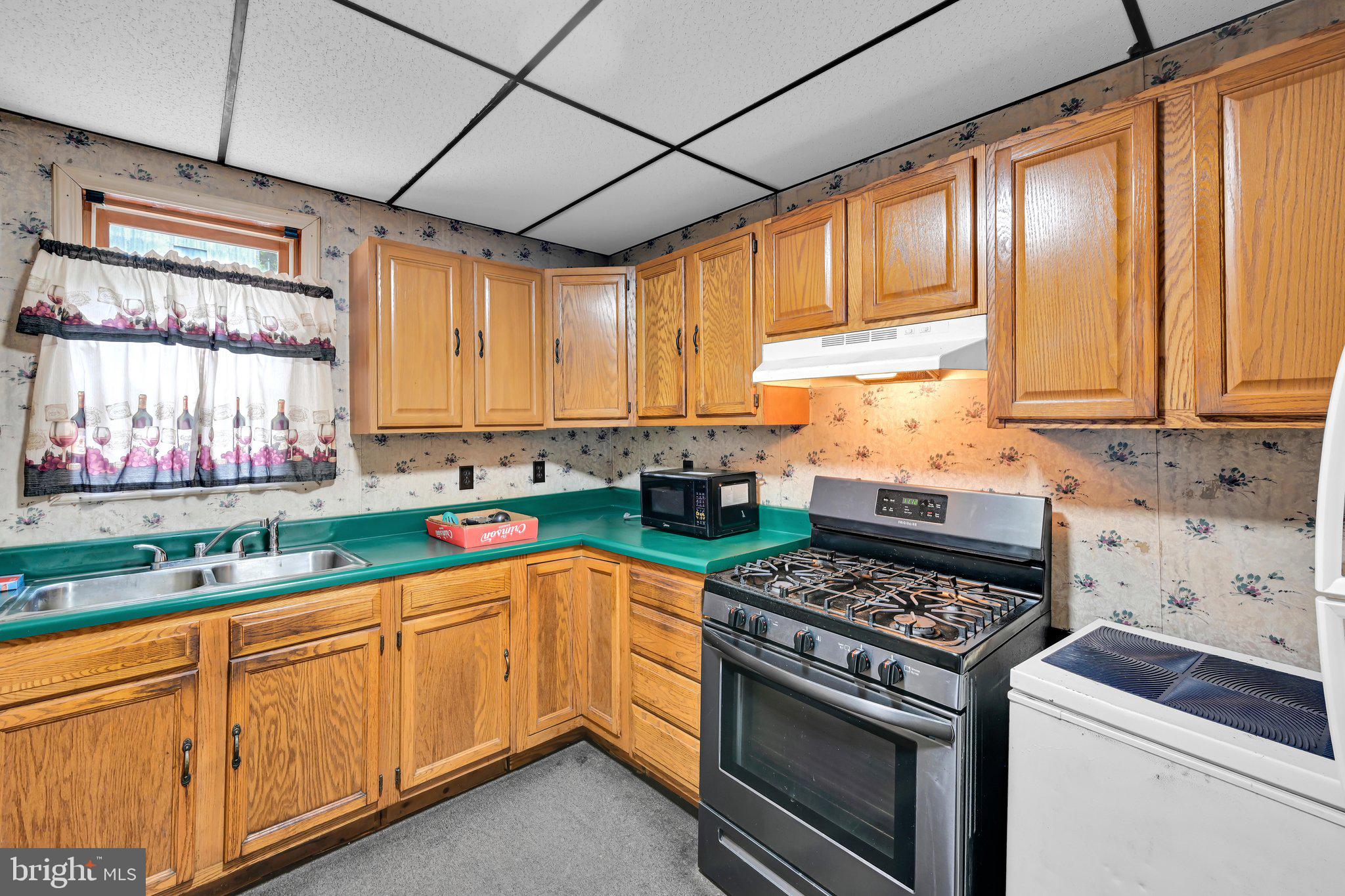 POTTSVILLE - Residential