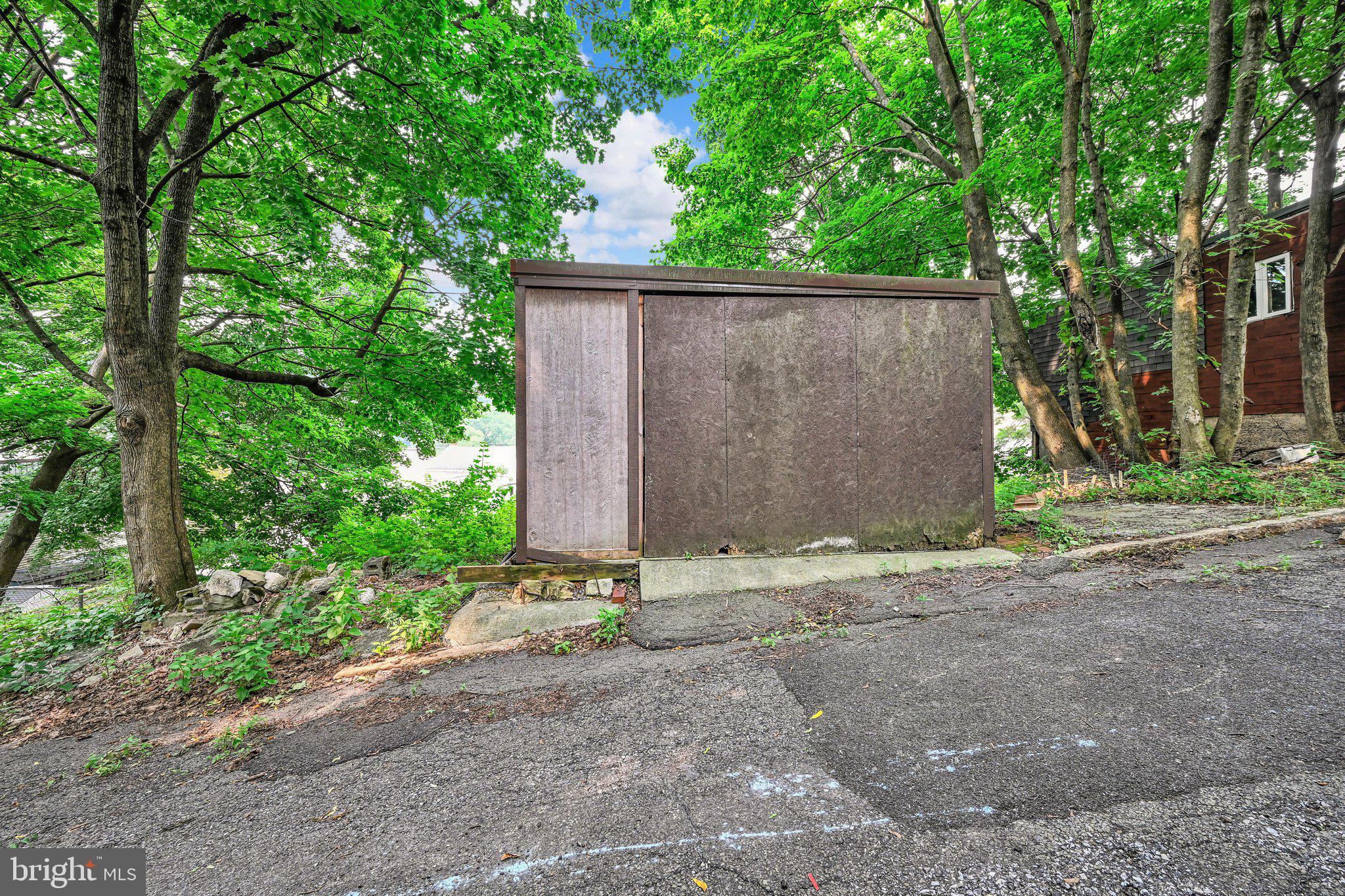 POTTSVILLE - Residential