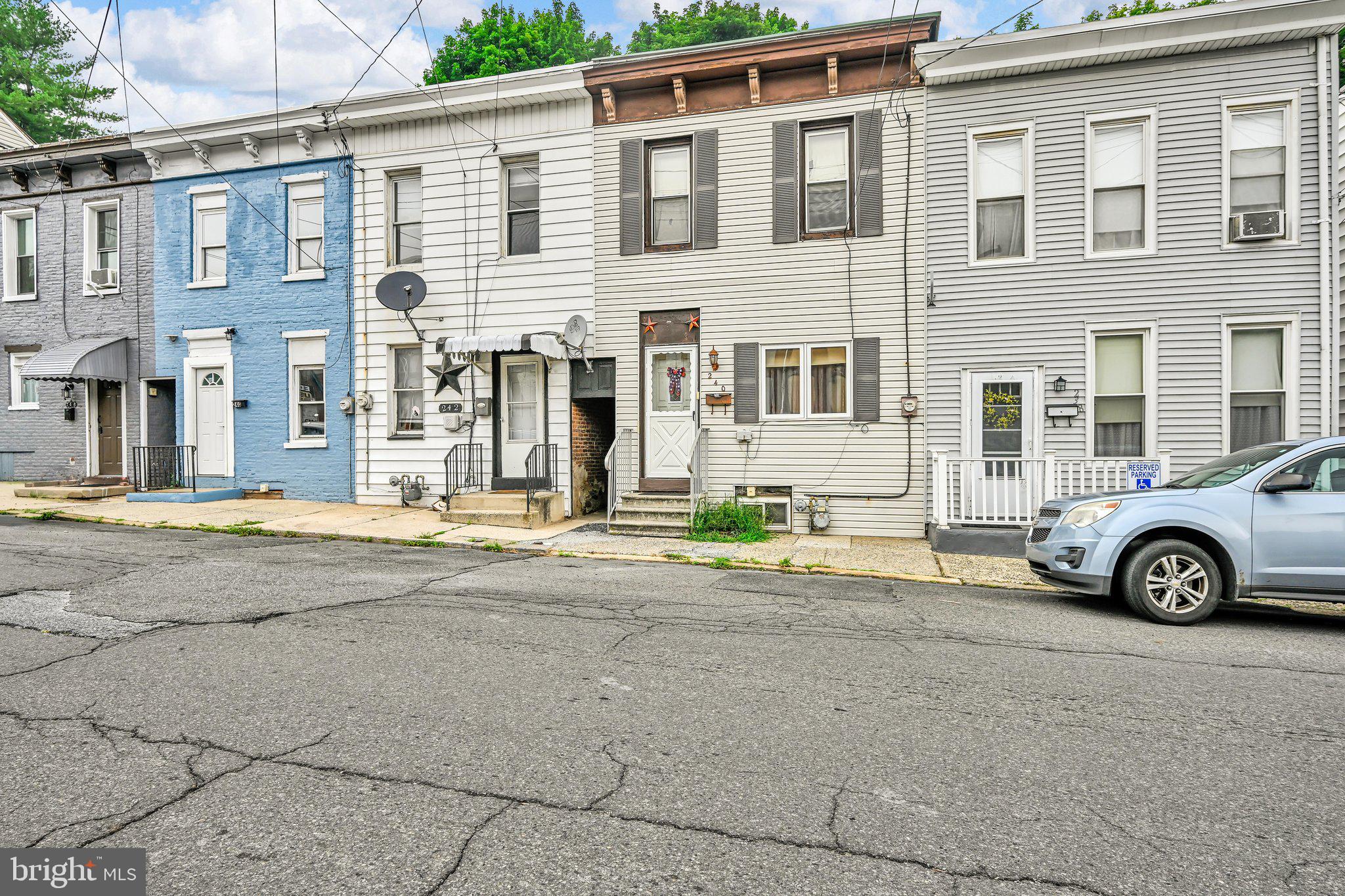 POTTSVILLE - Residential