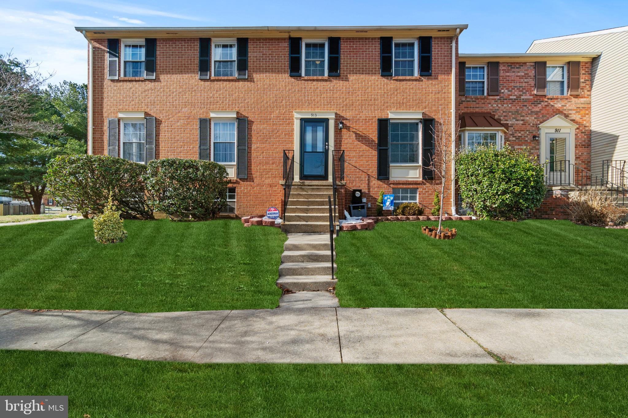 ELIZABETHS LANDING - Residential