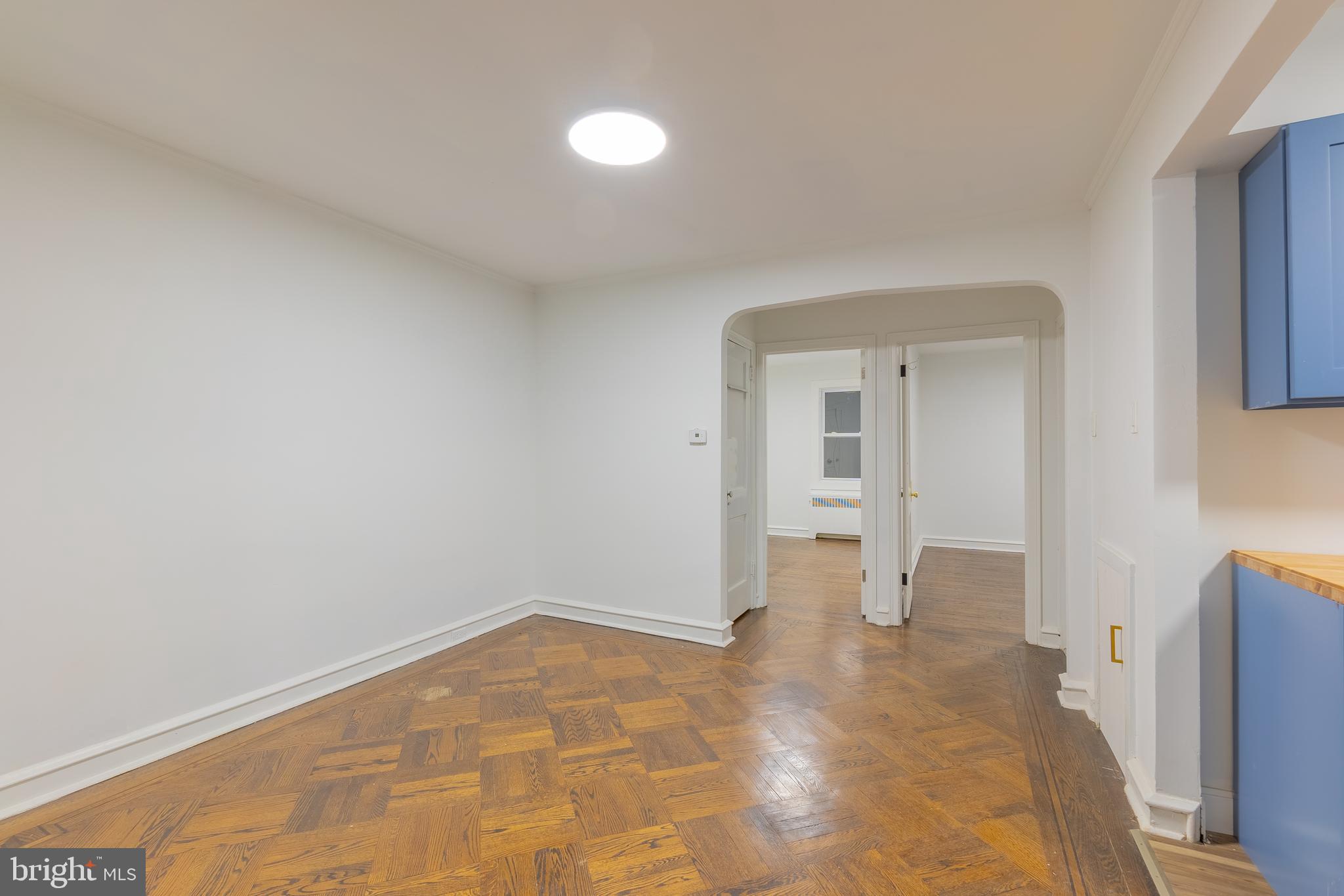EAST OAK LANE - Residential Income