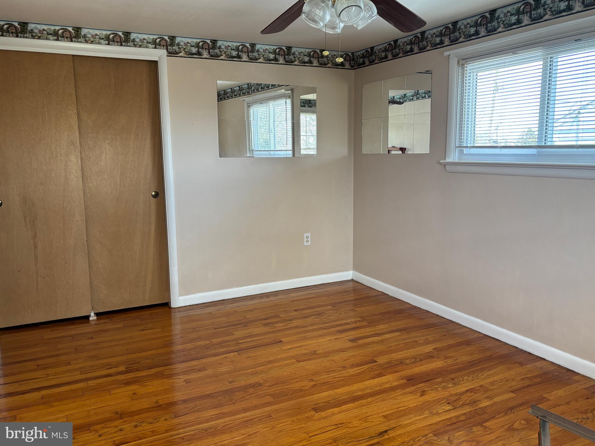 MANOR RIDGE - Residential