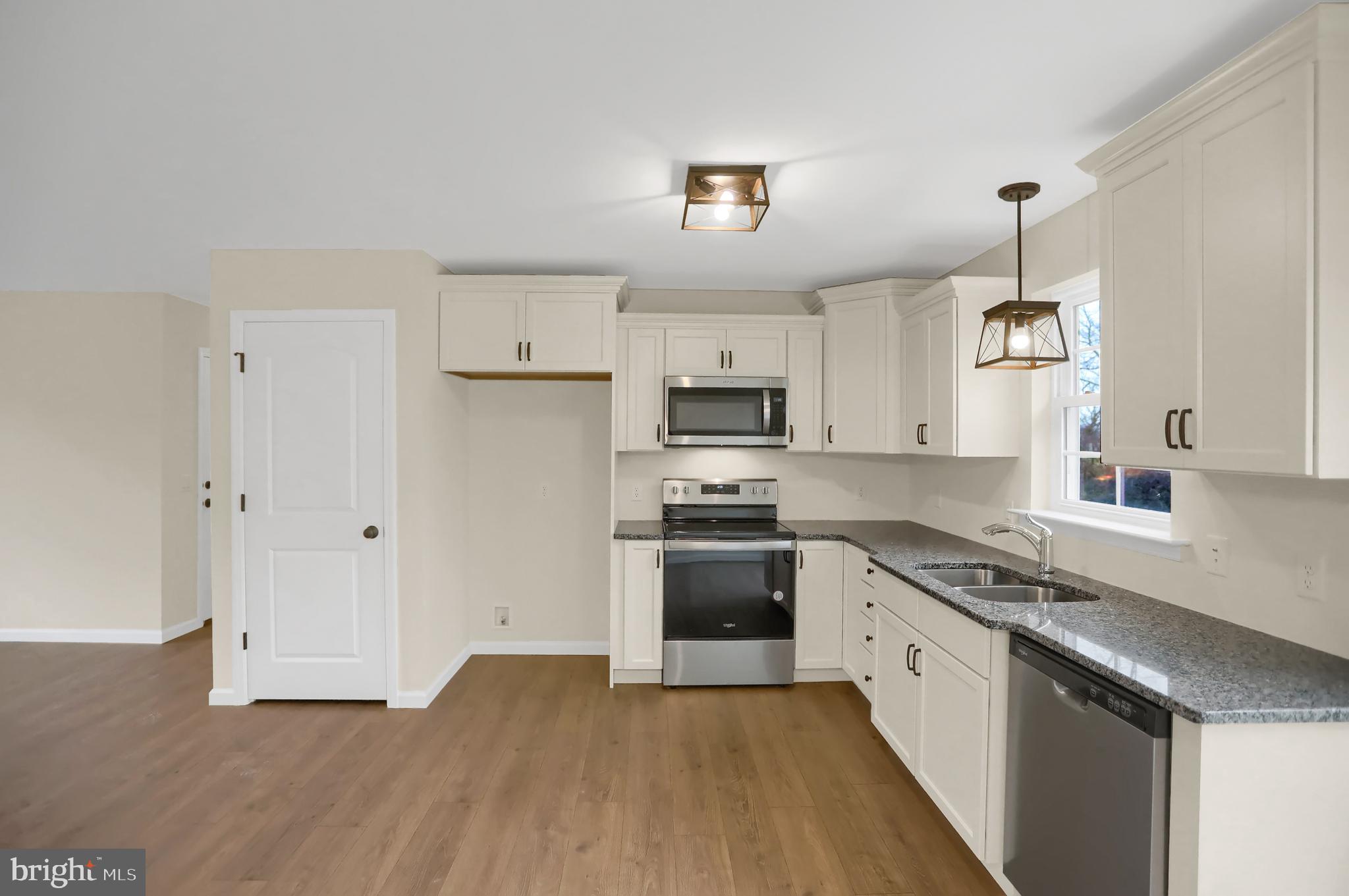MEADOWVIEW ESTATES - Residential